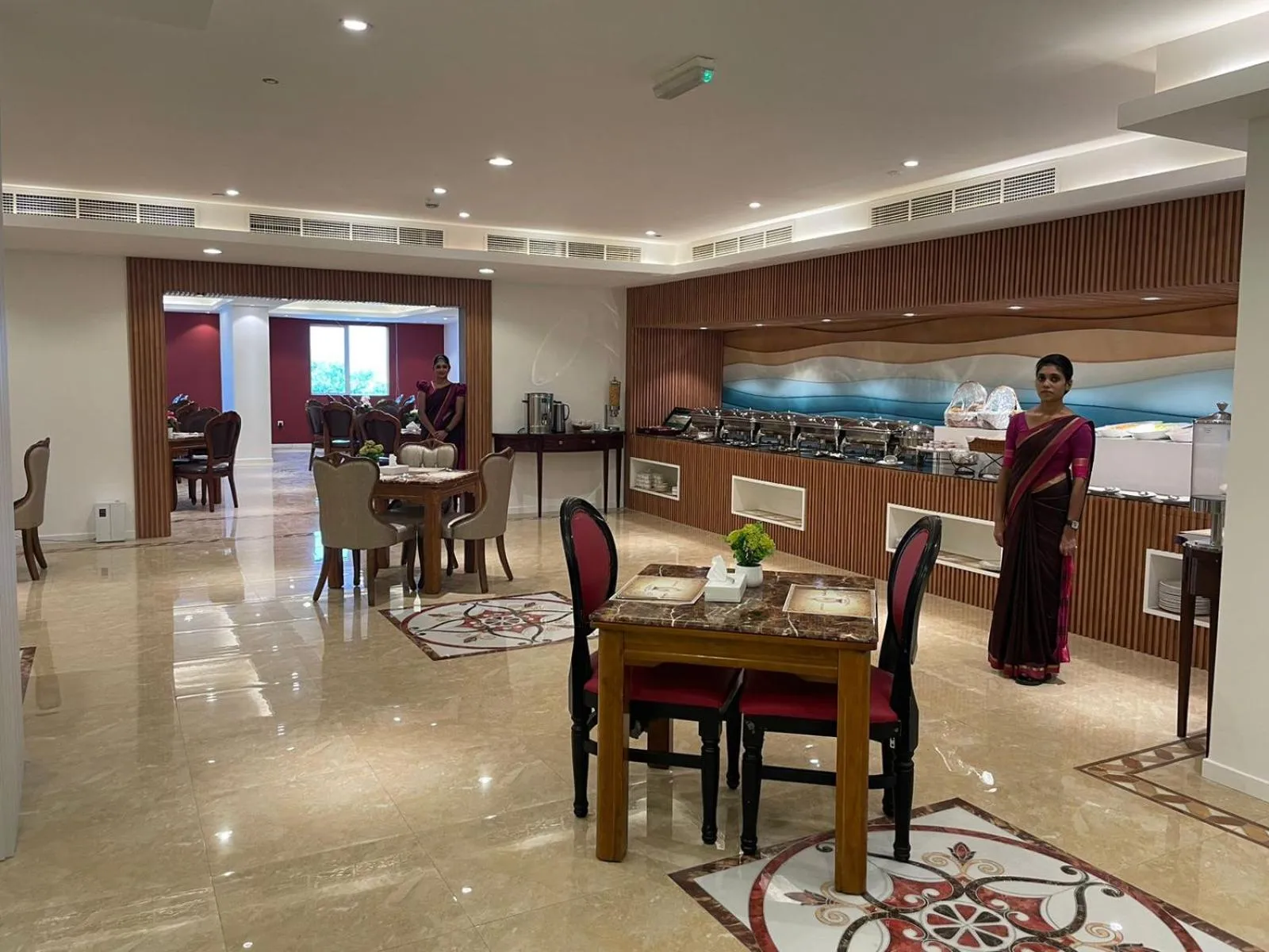 Clifton International Hotel