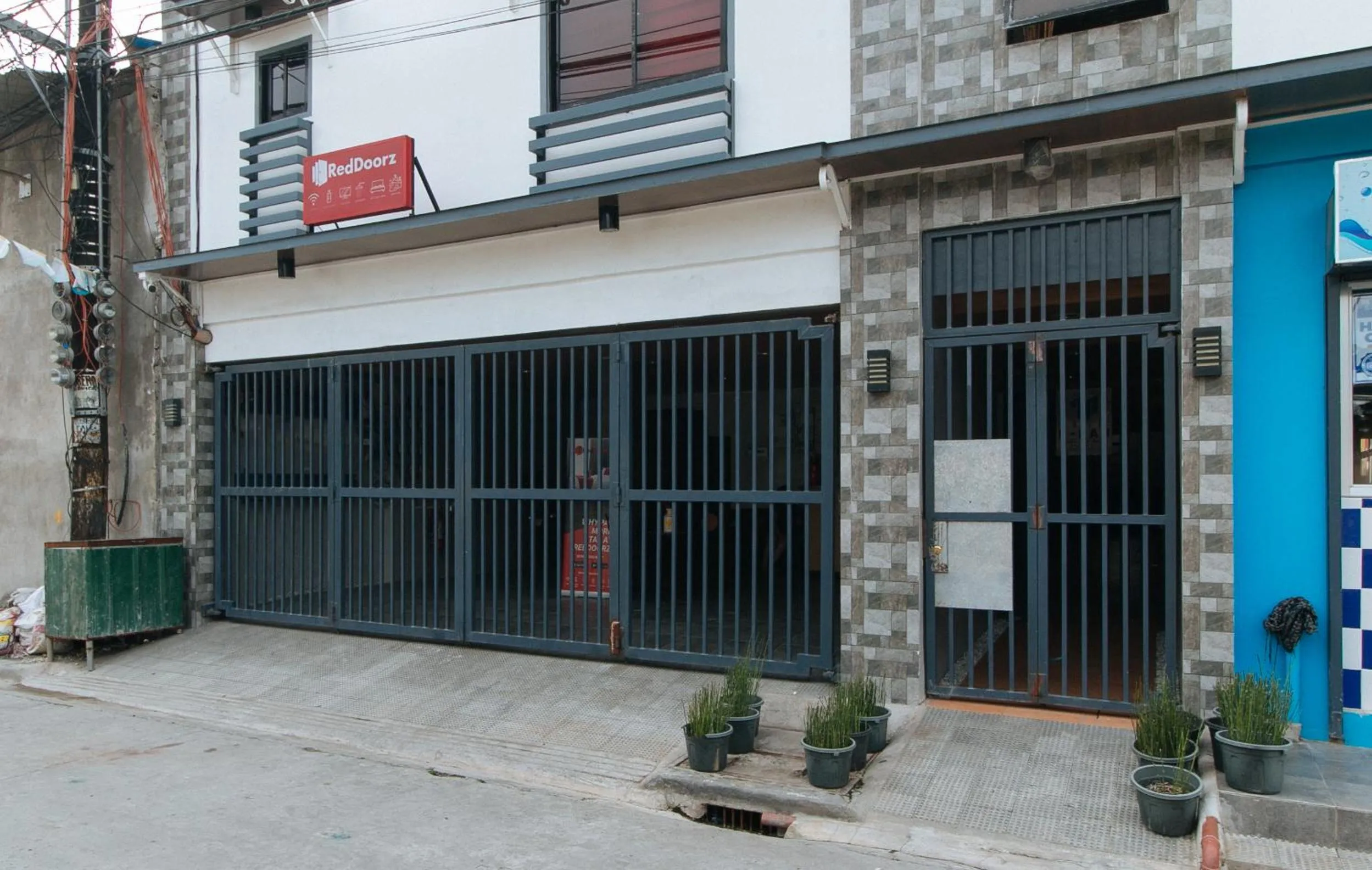 Property building in RedDoorz near Christ the King Medical Center