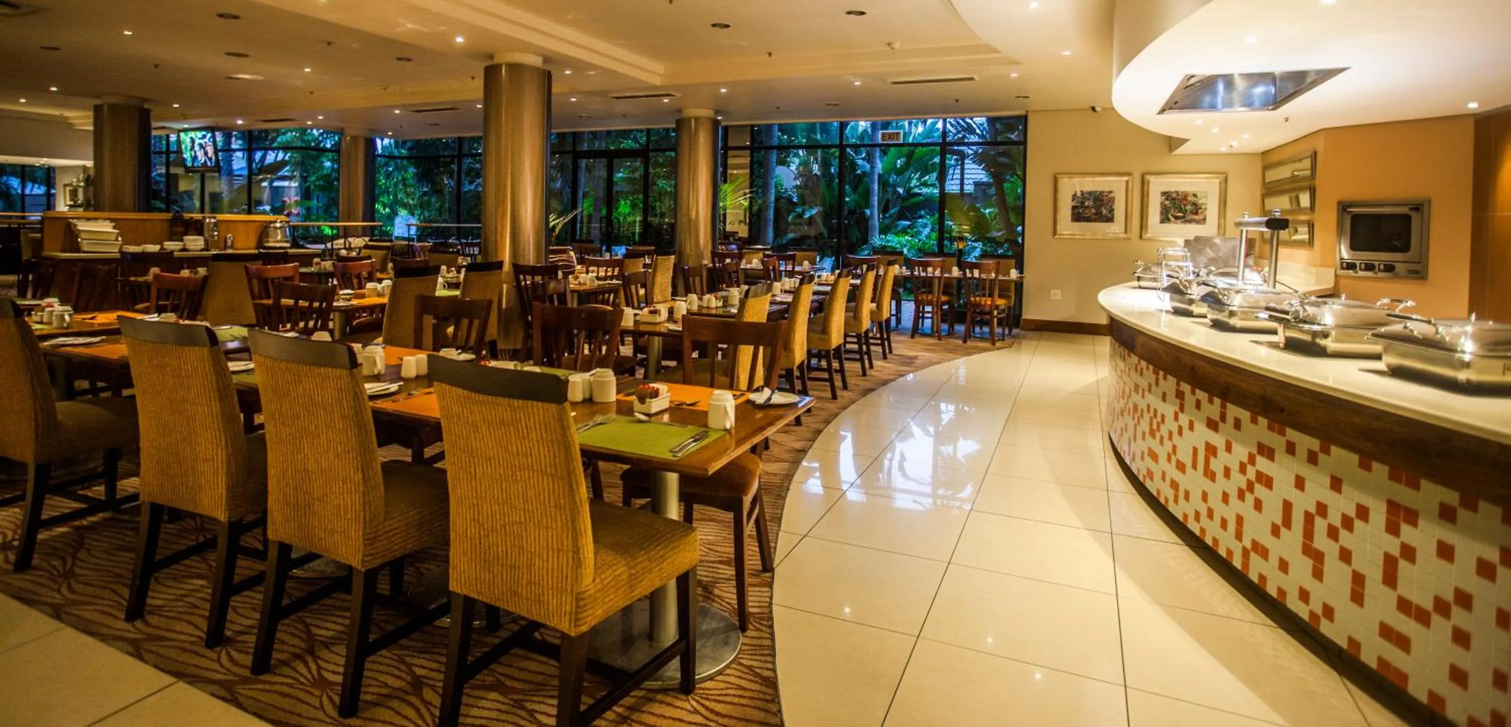 Restaurant/places to eat in Garden Court Hatfield