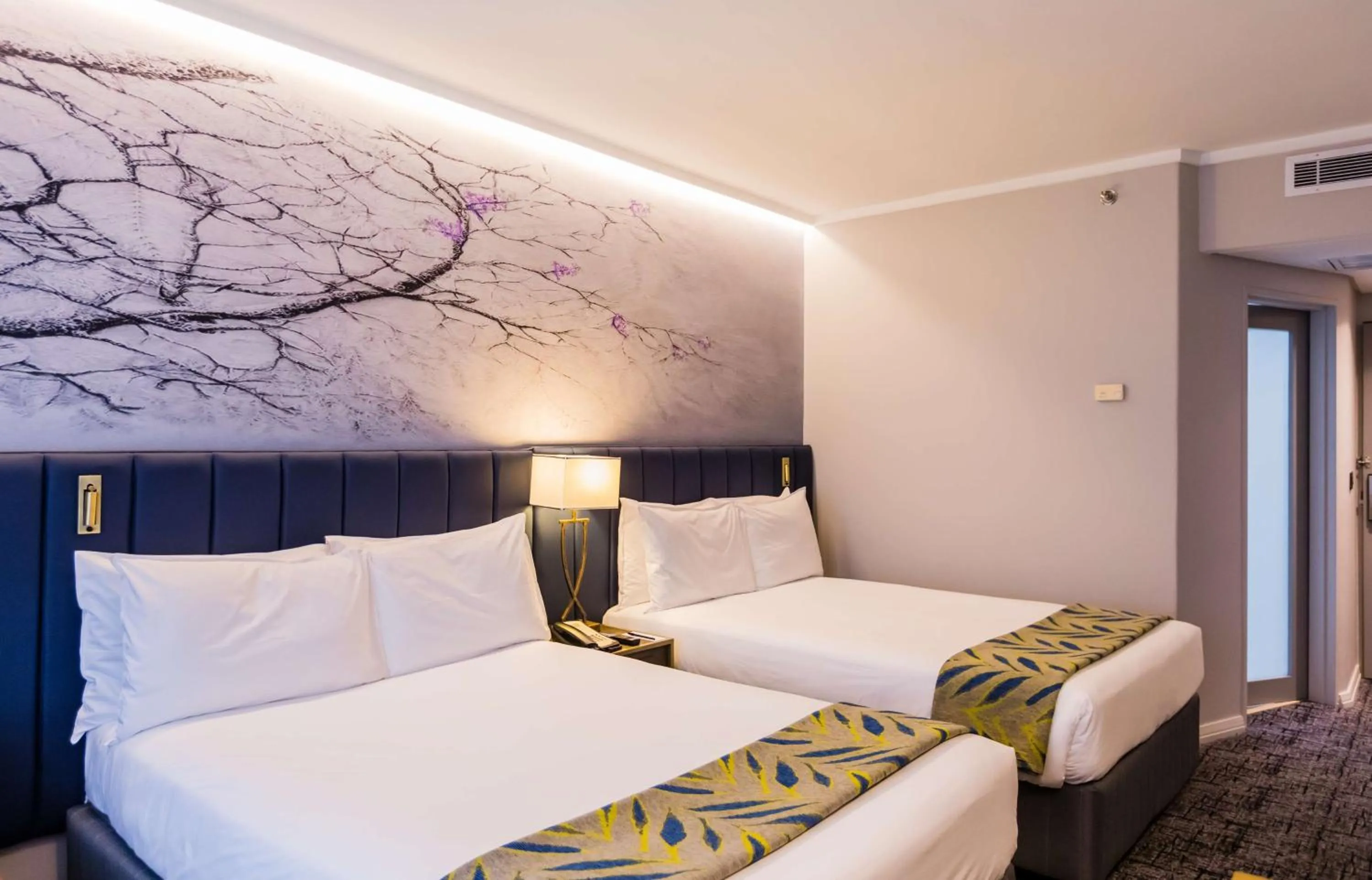 Bedroom, Bed in Garden Court Hatfield