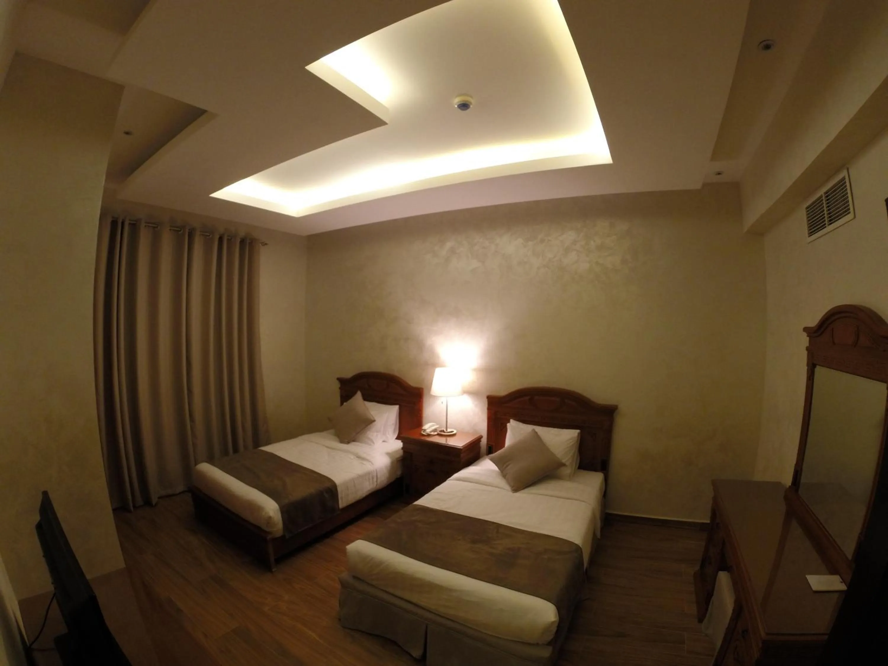 Photo of the whole room, Bed in Le Park Hotel