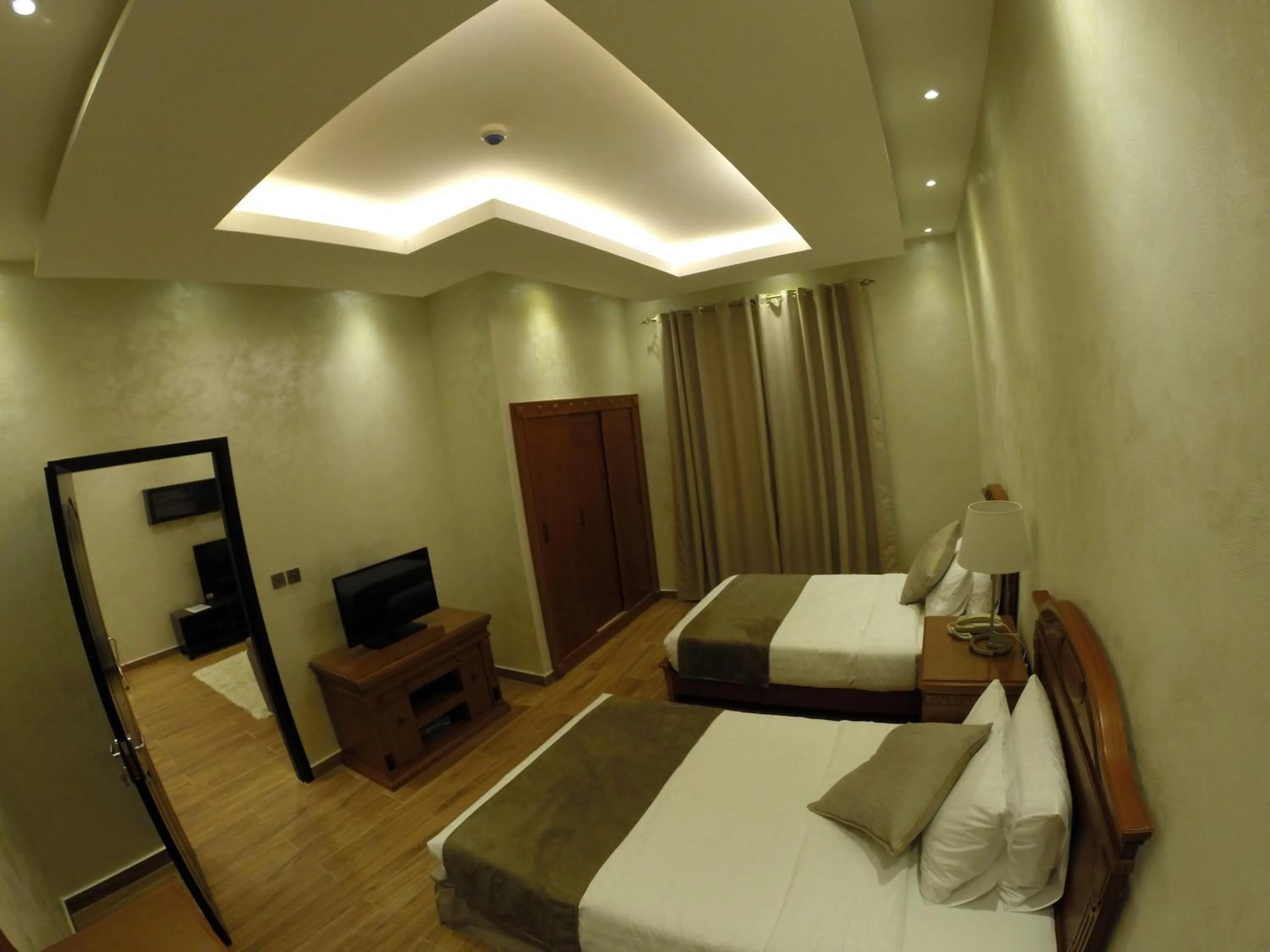 Bed in Le Park Hotel