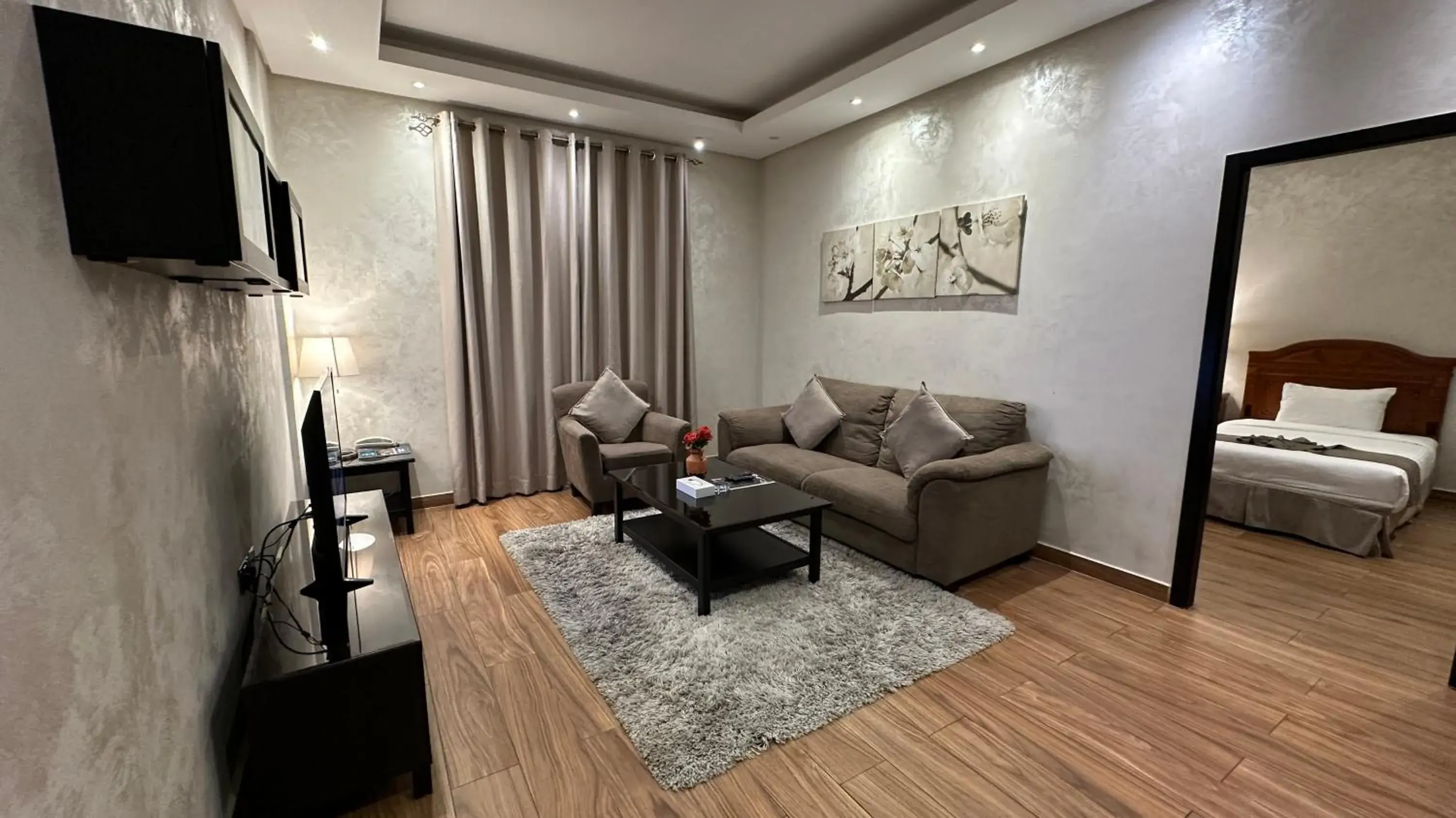 Deluxe Suite in Le Park Hotel Deluxe Suite in Le Park Hotel