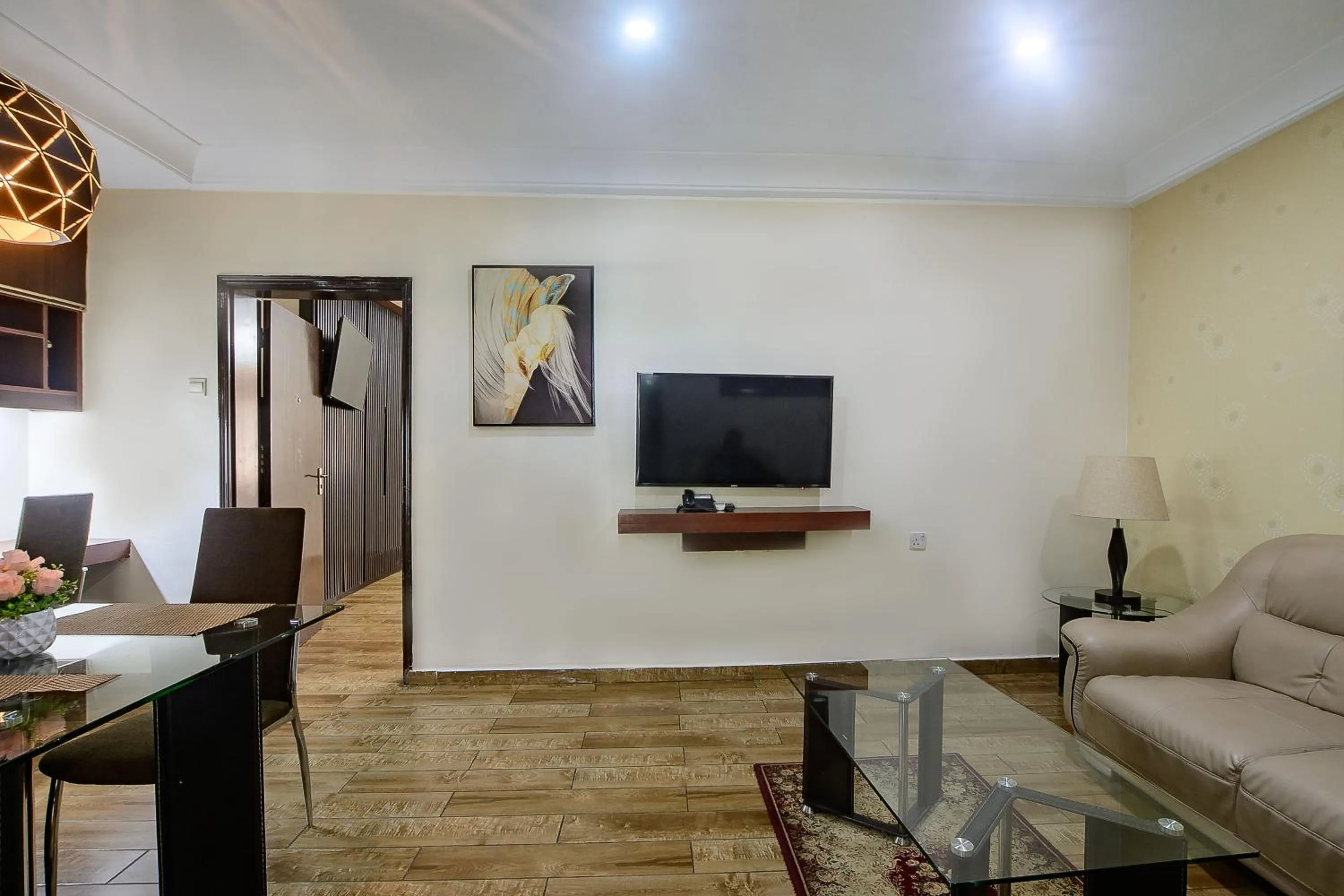 Communal lounge/ TV room in Anabel Apartment and Suites, Abuja