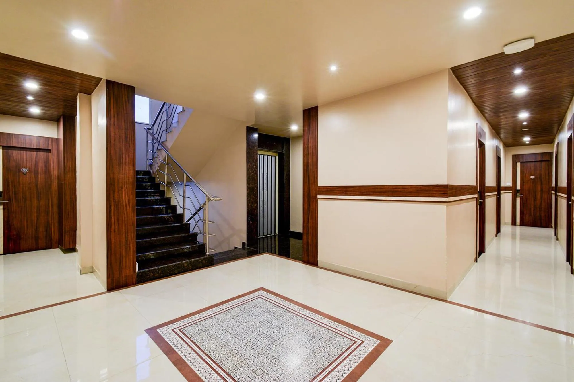 Lobby or reception in FabHotel Arastu Plaza - Nr Nampally Railway Station