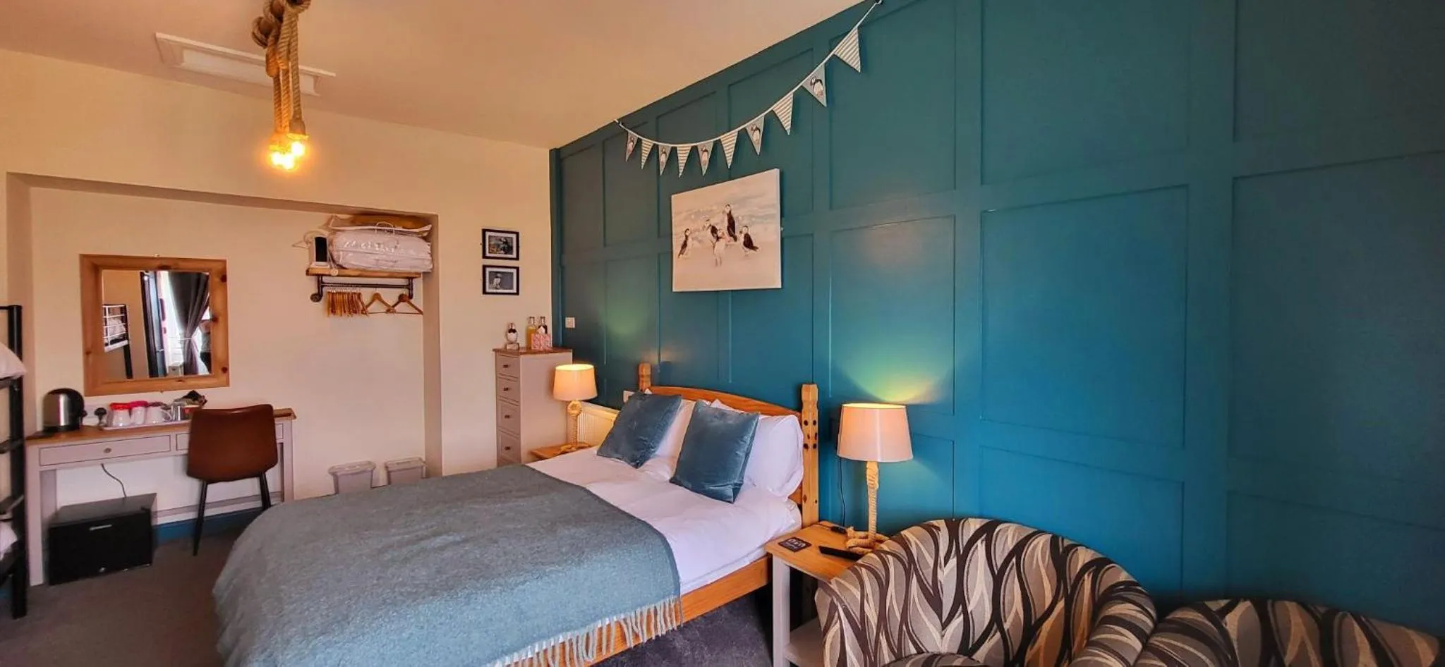 Bedroom, Bed in Ensuite Bed And Breakfast Rooms At The Ring Pub