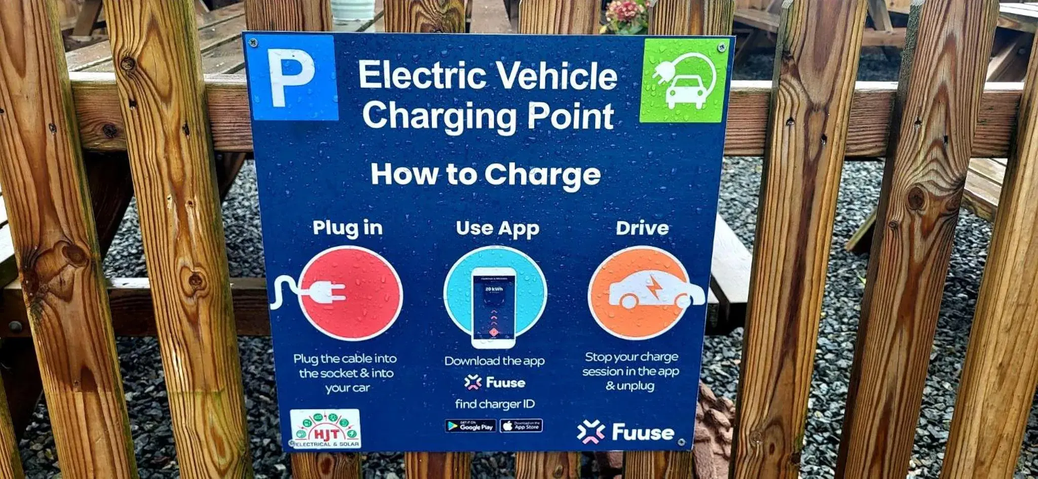 Large Double or Twin Room - single occupancy in Ensuite Bed And Breakfast Rooms At The Ring Pub Large Double or Twin Room - single occupancy in Ensuite Bed And Breakfast Rooms At The Ring Pub