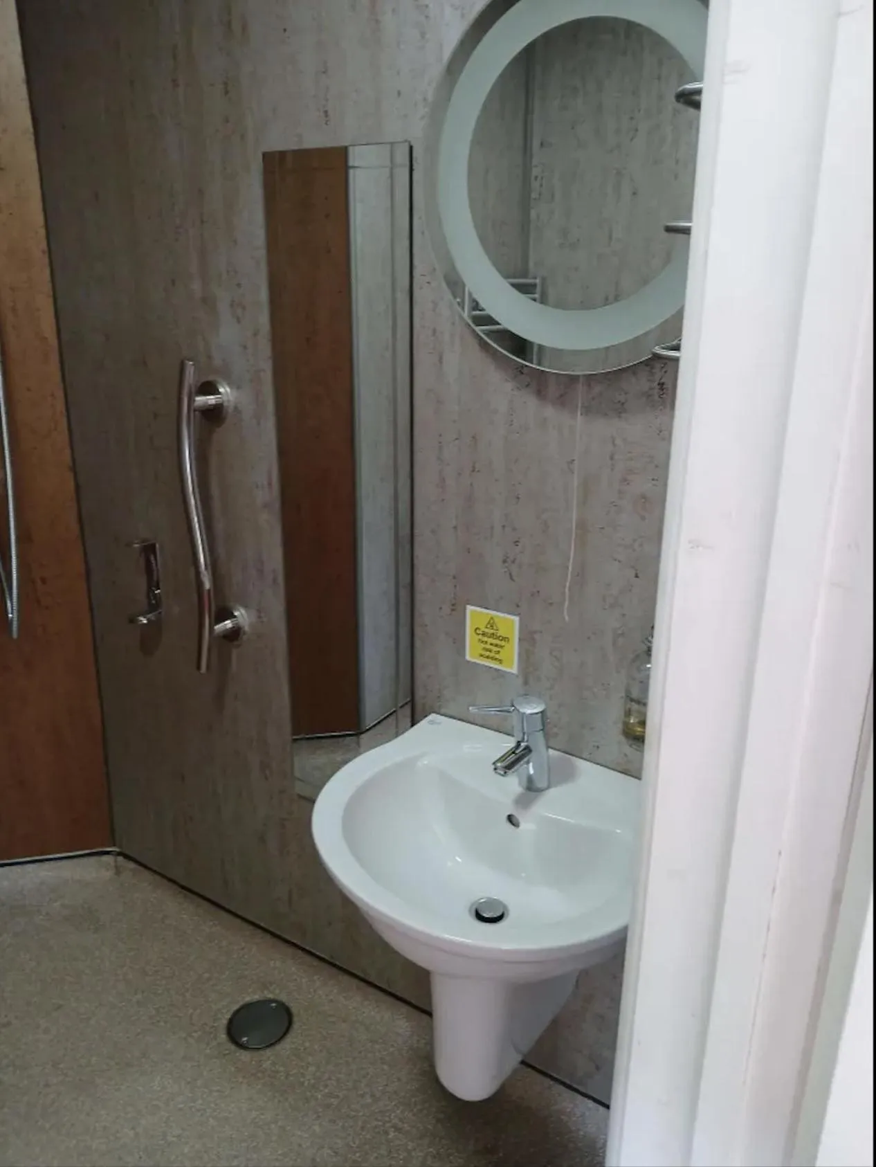 Bathroom in The Knighton Hotel