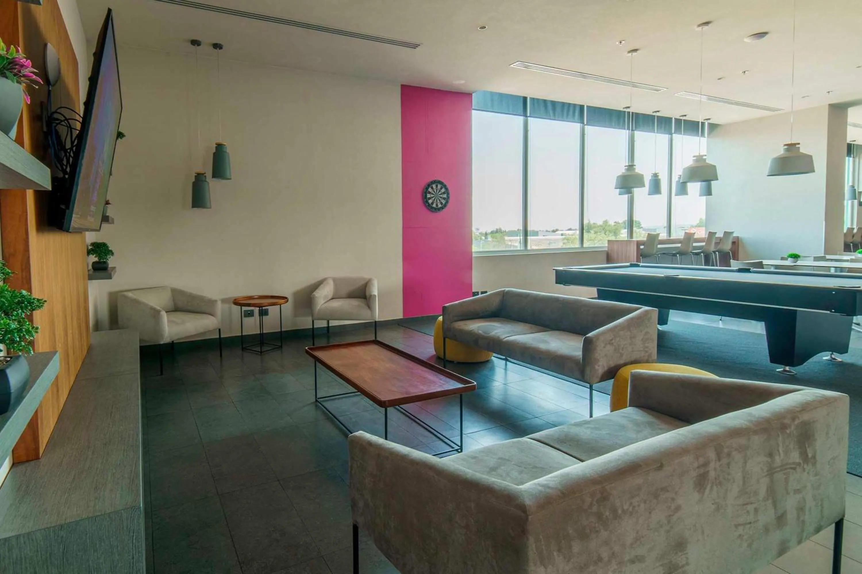 Fitness centre/facilities in Hotel MX mas cuautitlan Izcalli, Trademark by Wyndham