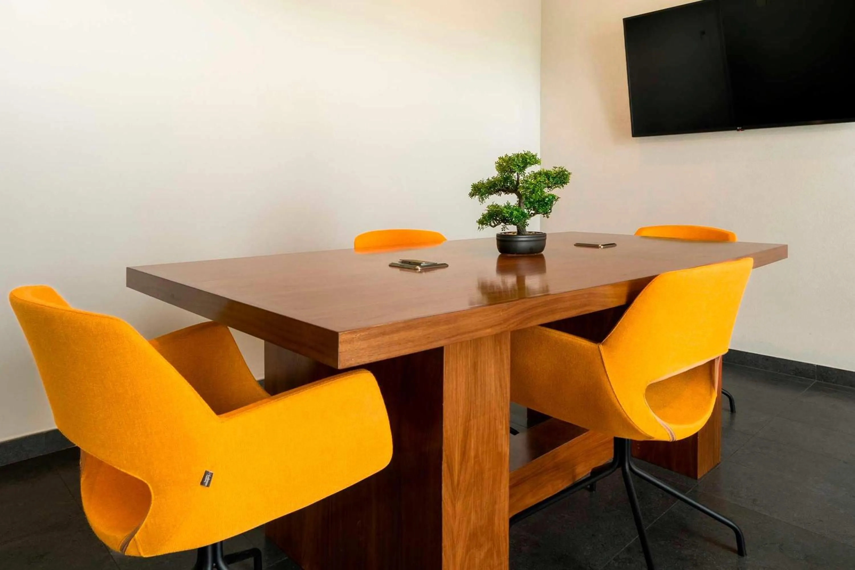 Meeting/conference room in Hotel MX mas cuautitlan Izcalli, Trademark by Wyndham