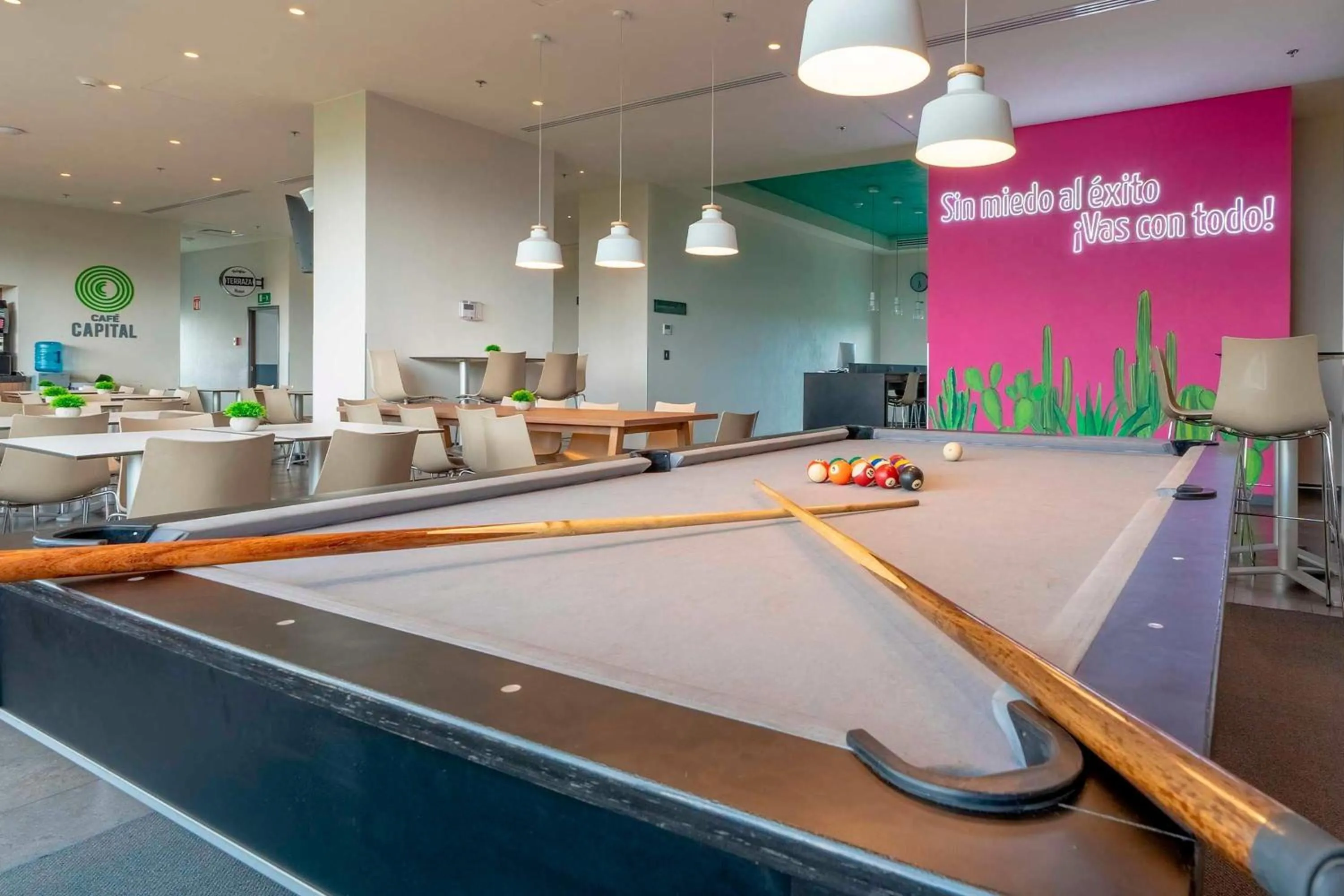 Fitness centre/facilities in Hotel MX mas cuautitlan Izcalli, Trademark by Wyndham