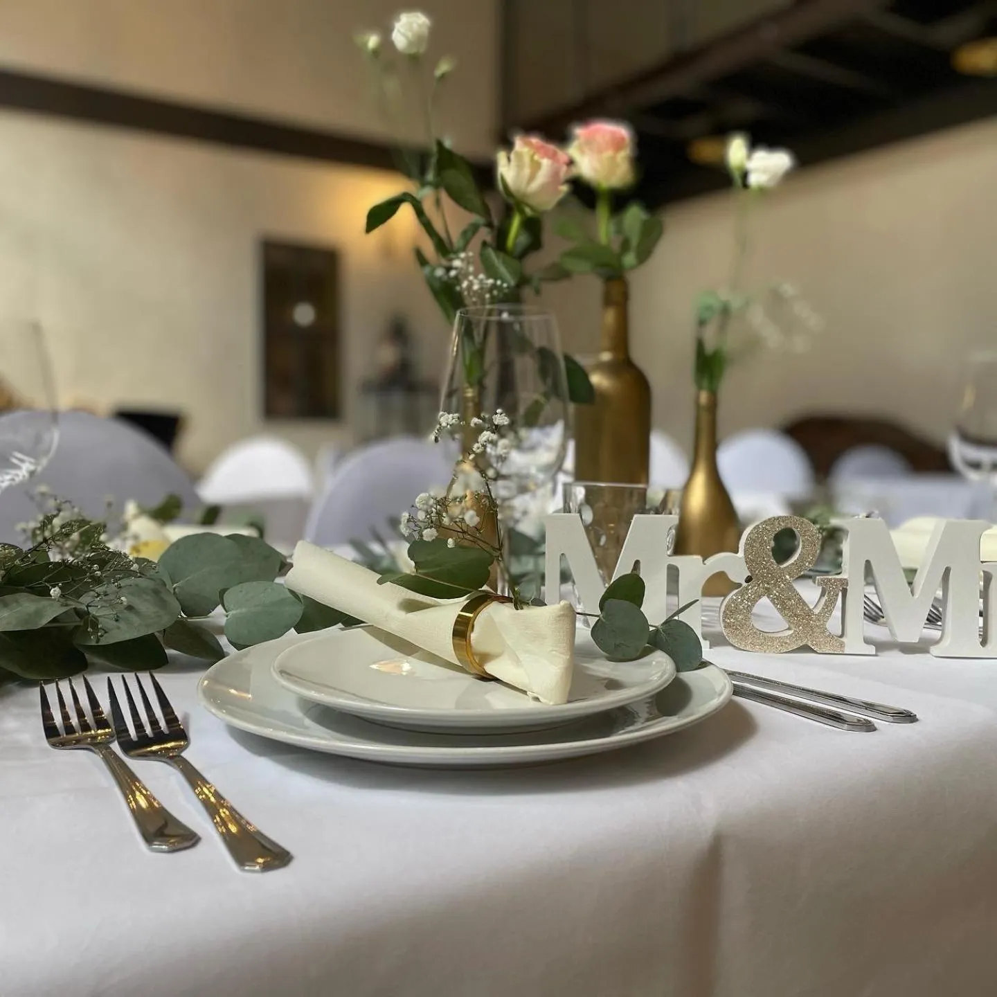 Dining area in Amical Hotel