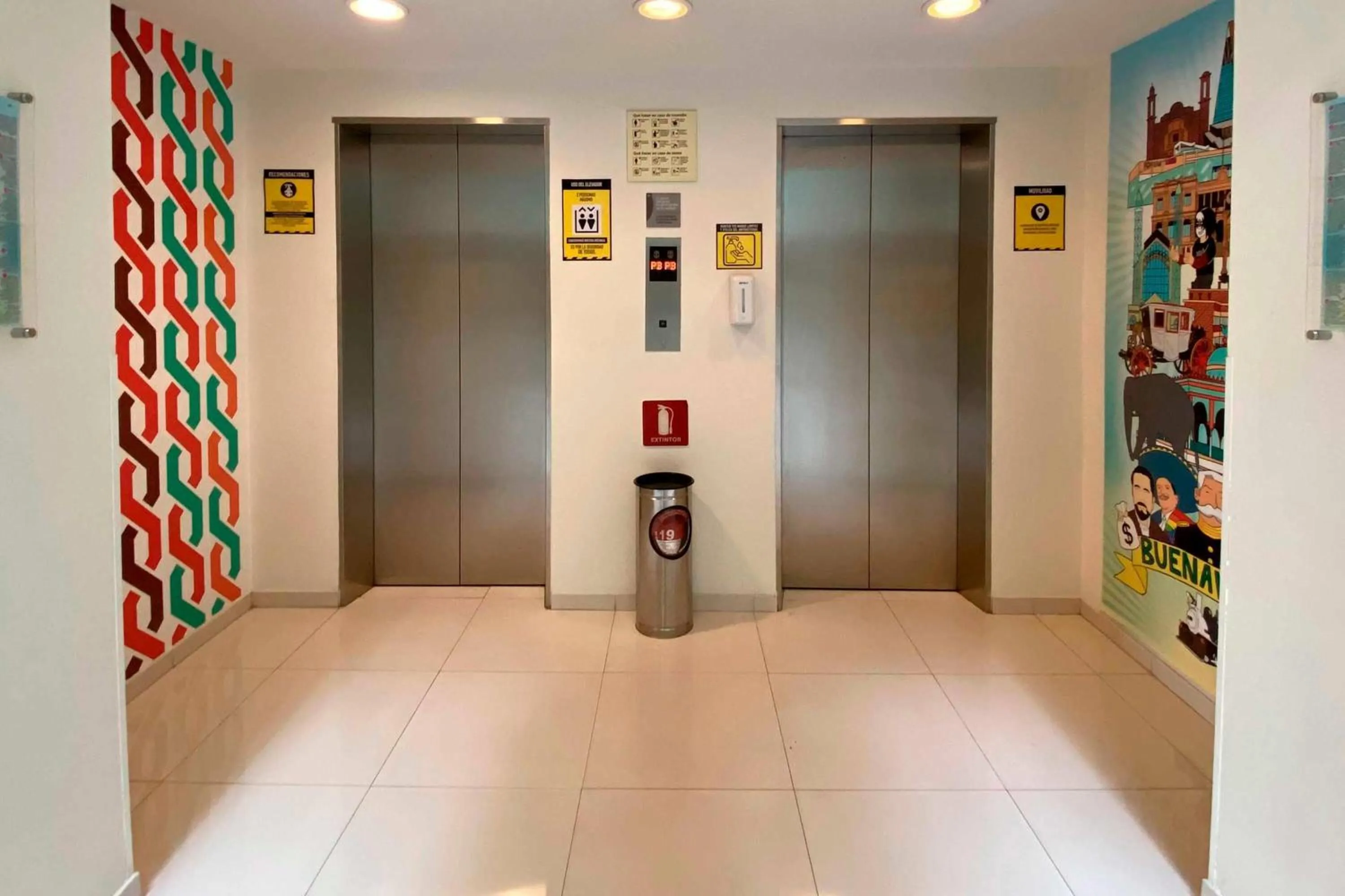 Lobby or reception in Hotel MX forum buenavista CDMX, Trademark by Wyndham