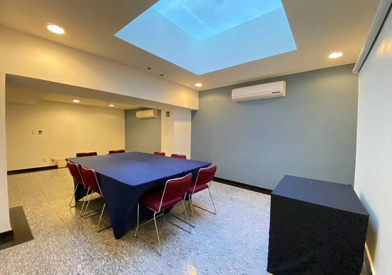 Meeting/conference room in Hotel MX forum buenavista CDMX, Trademark by Wyndham