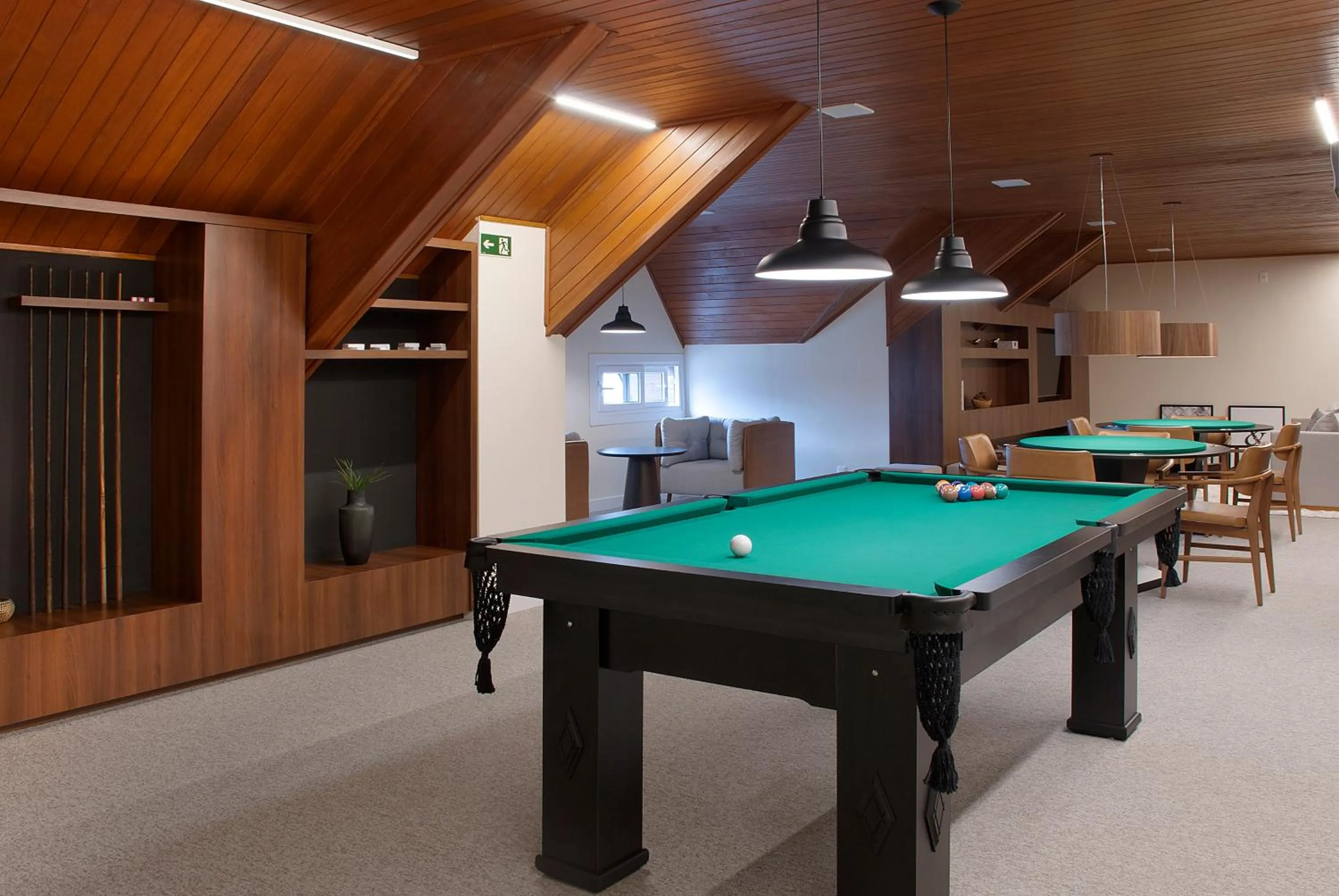Billiard in Exclusive Gramado Hotel & Spa by Gramado Parks