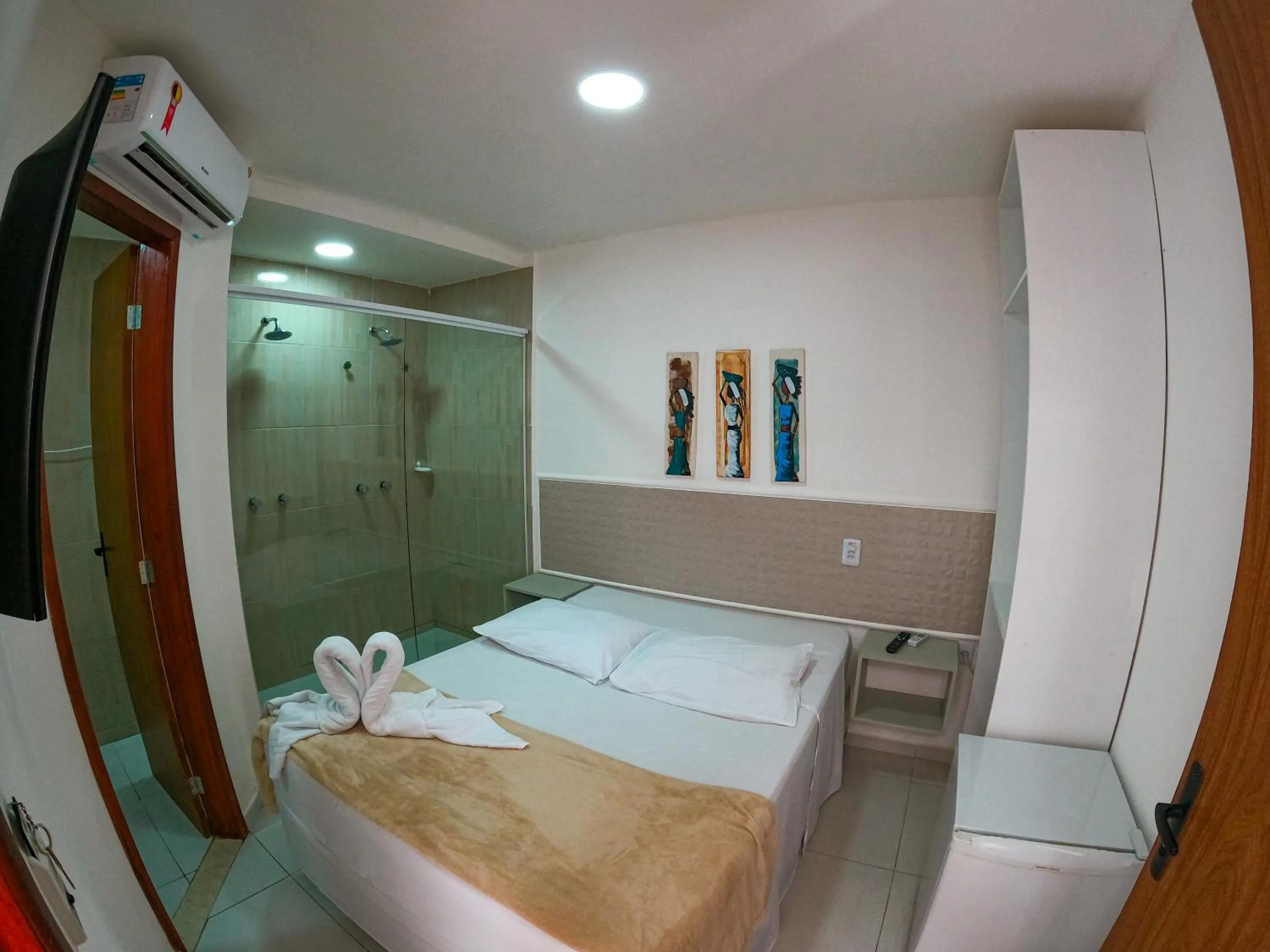 Photo of the whole room, Bed in Vila de Maré Hotel