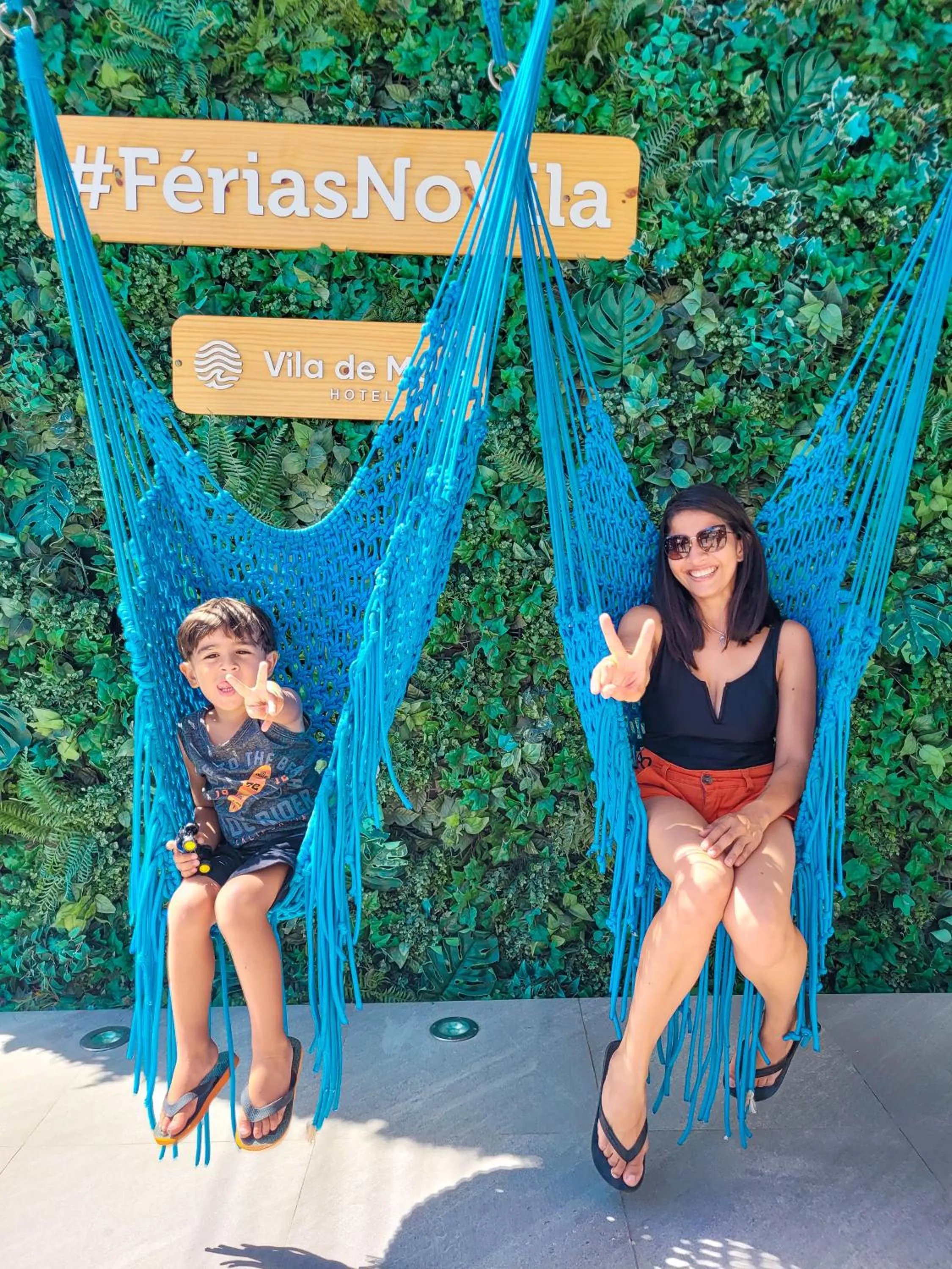 People in Vila de Maré Hotel