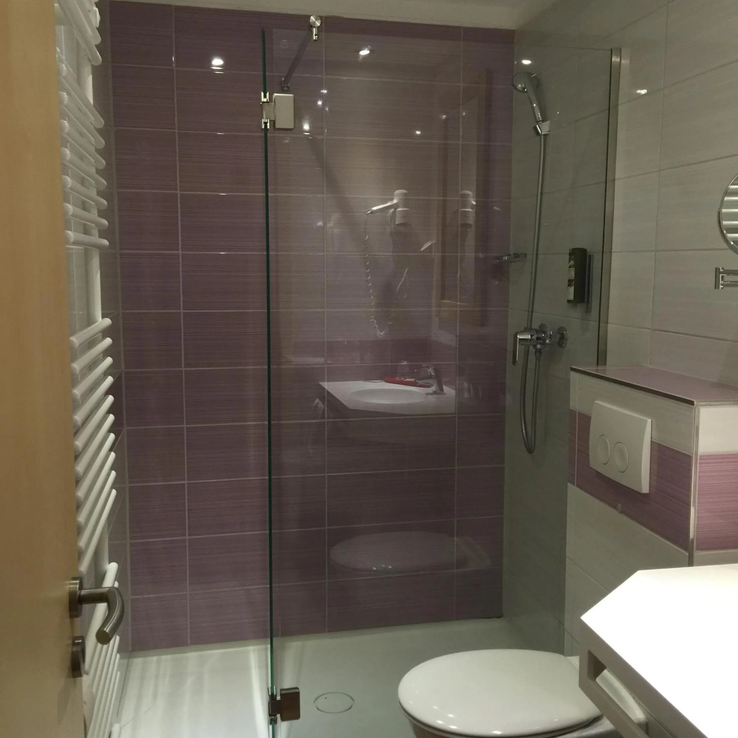 Photo of the whole room in Hotel am Kurpark