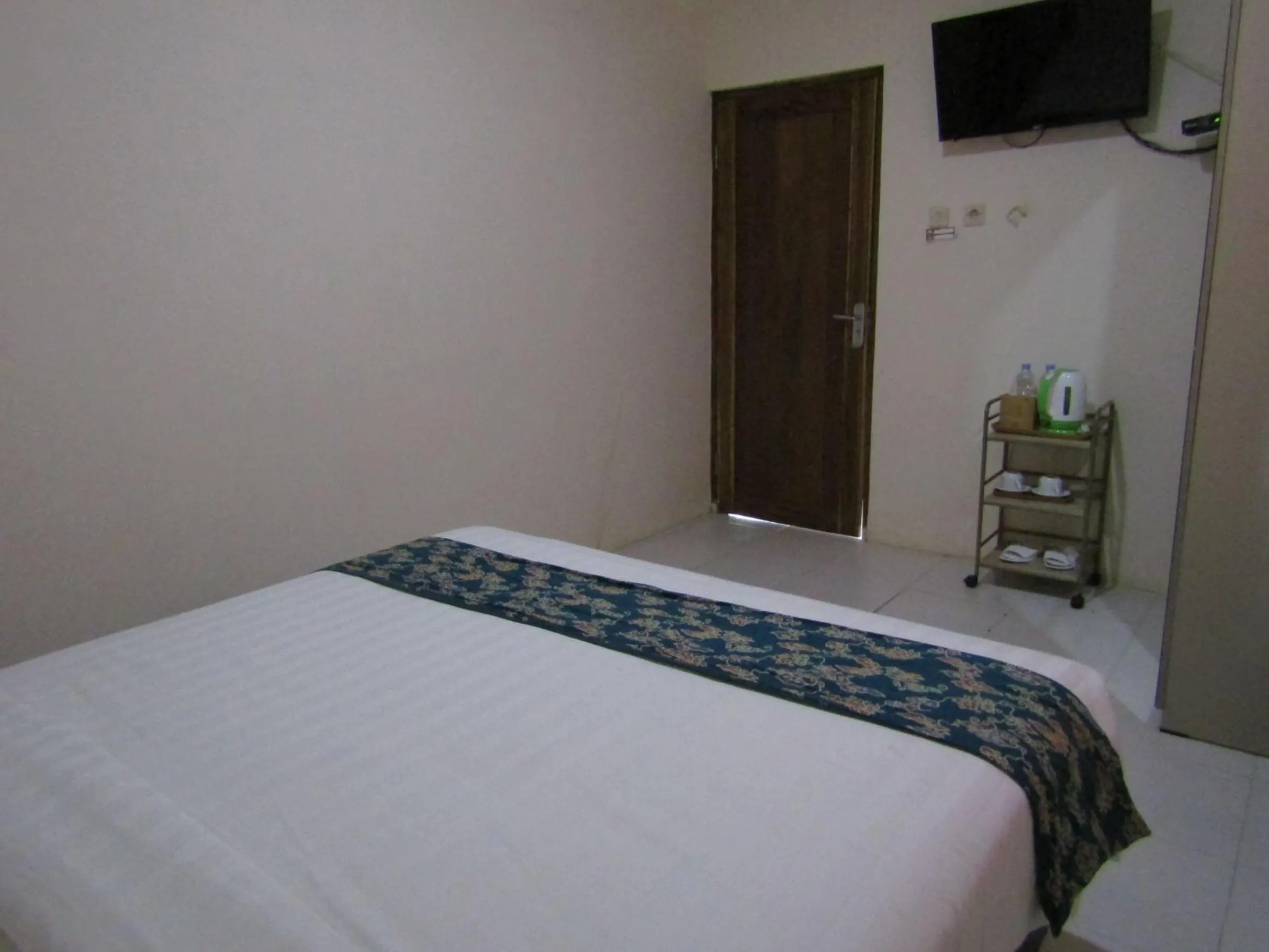 Photo of the whole room, Bed in Balkondes Bumiharjo (Kampung Dolanan)