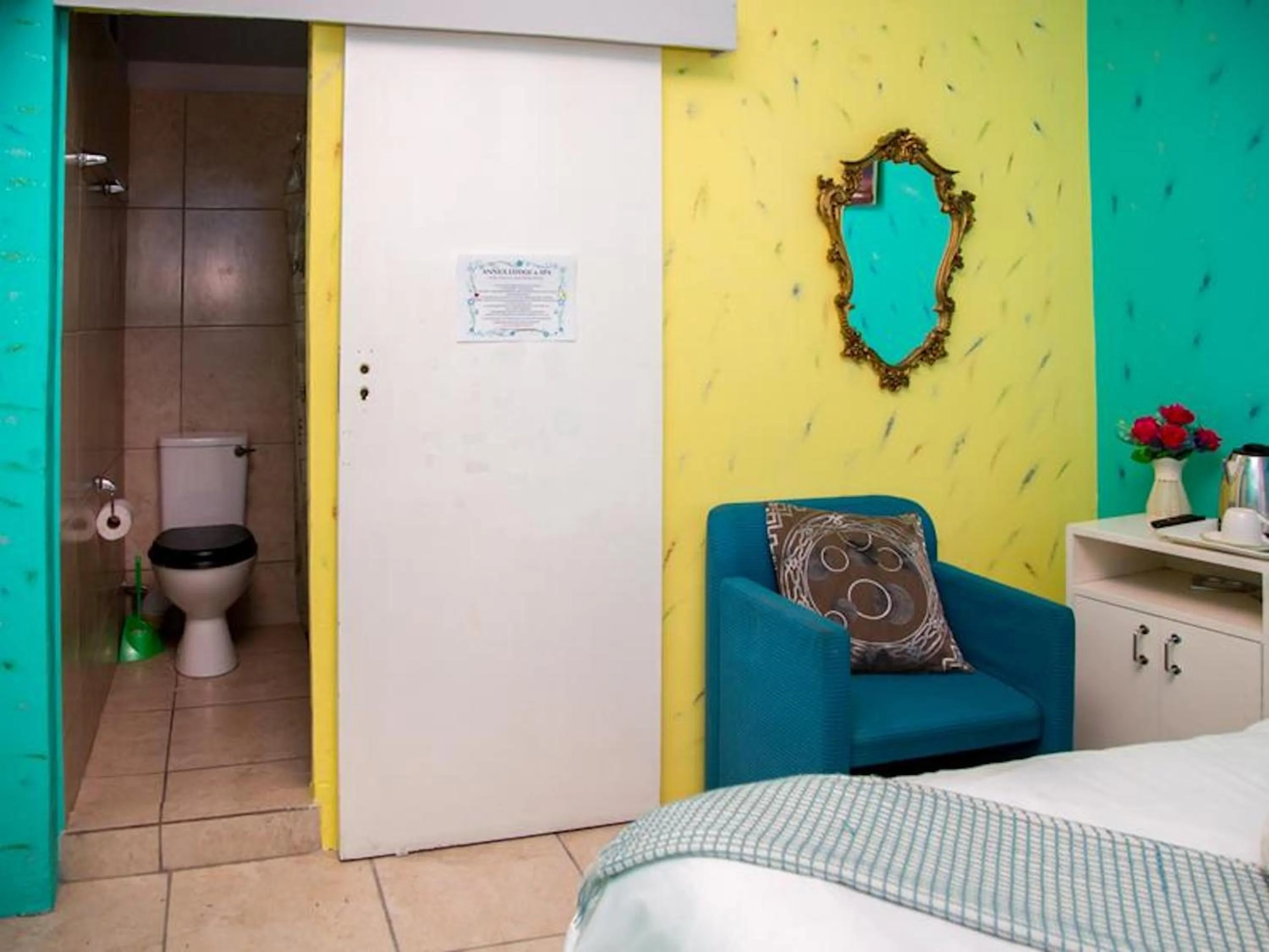 Toilet, Bed in Relaxing Guest House in the Heart of Ndabeni