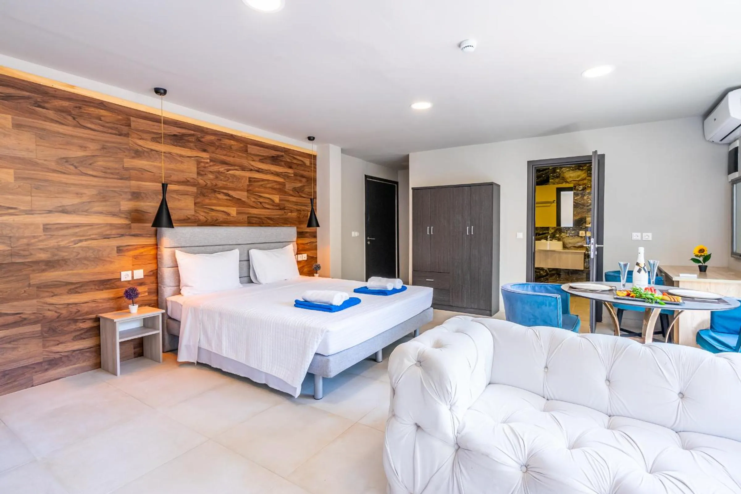 Photo of the whole room, Bed in Bamboo Suites Hotel - Adults Only