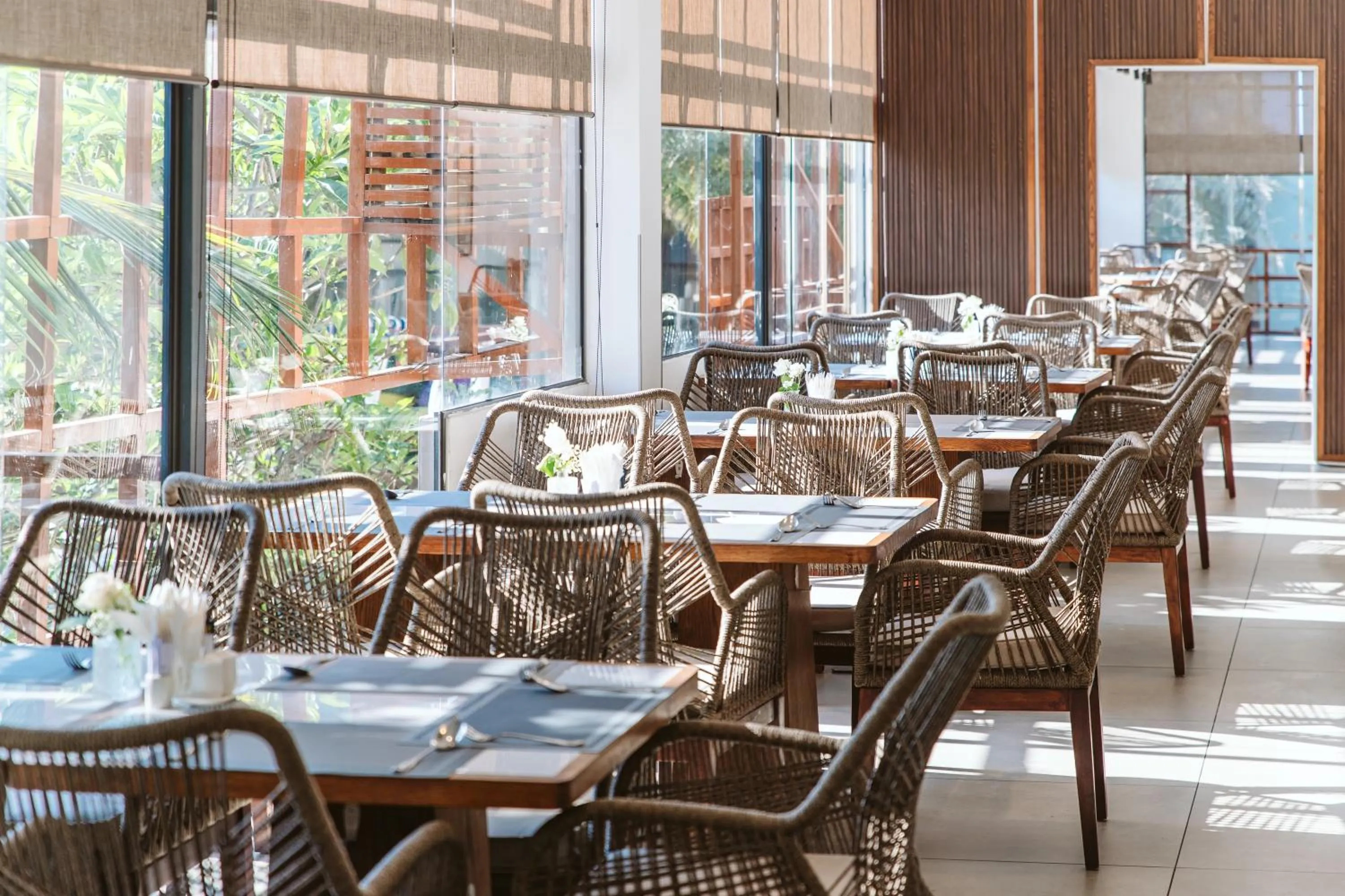 Restaurant/places to eat in Le Palmier Ho Tram Resort - Beachfront with Private Beach