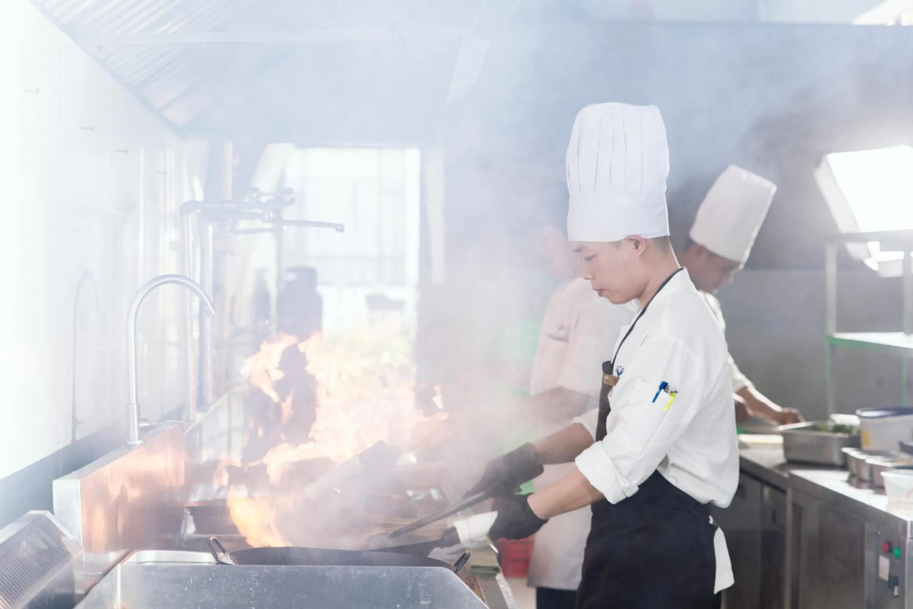 Restaurant/places to eat in Le Palmier Ho Tram Resort - Beachfront with Private Beach