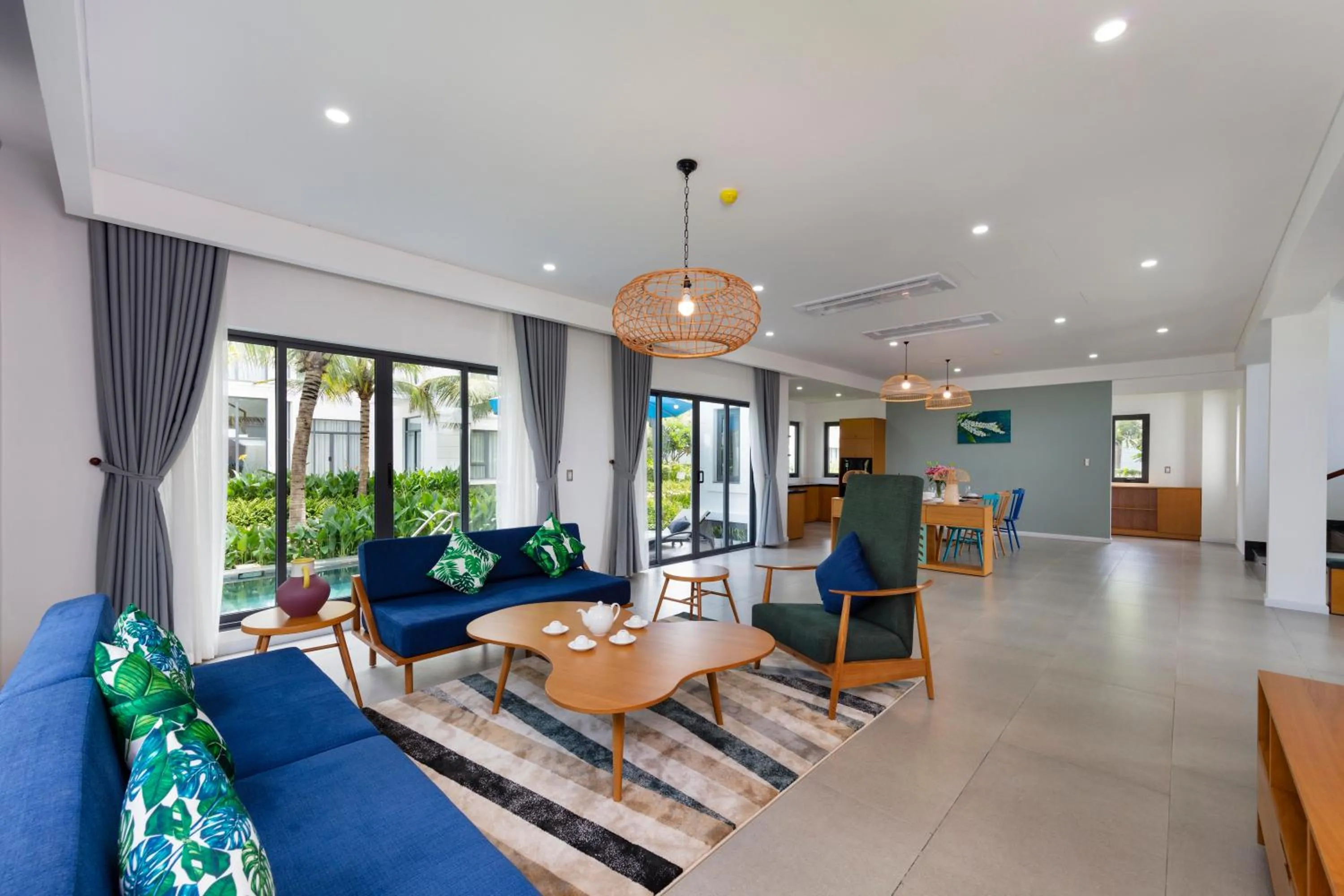 Living room in Le Palmier Ho Tram Resort - Beachfront with Private Beach