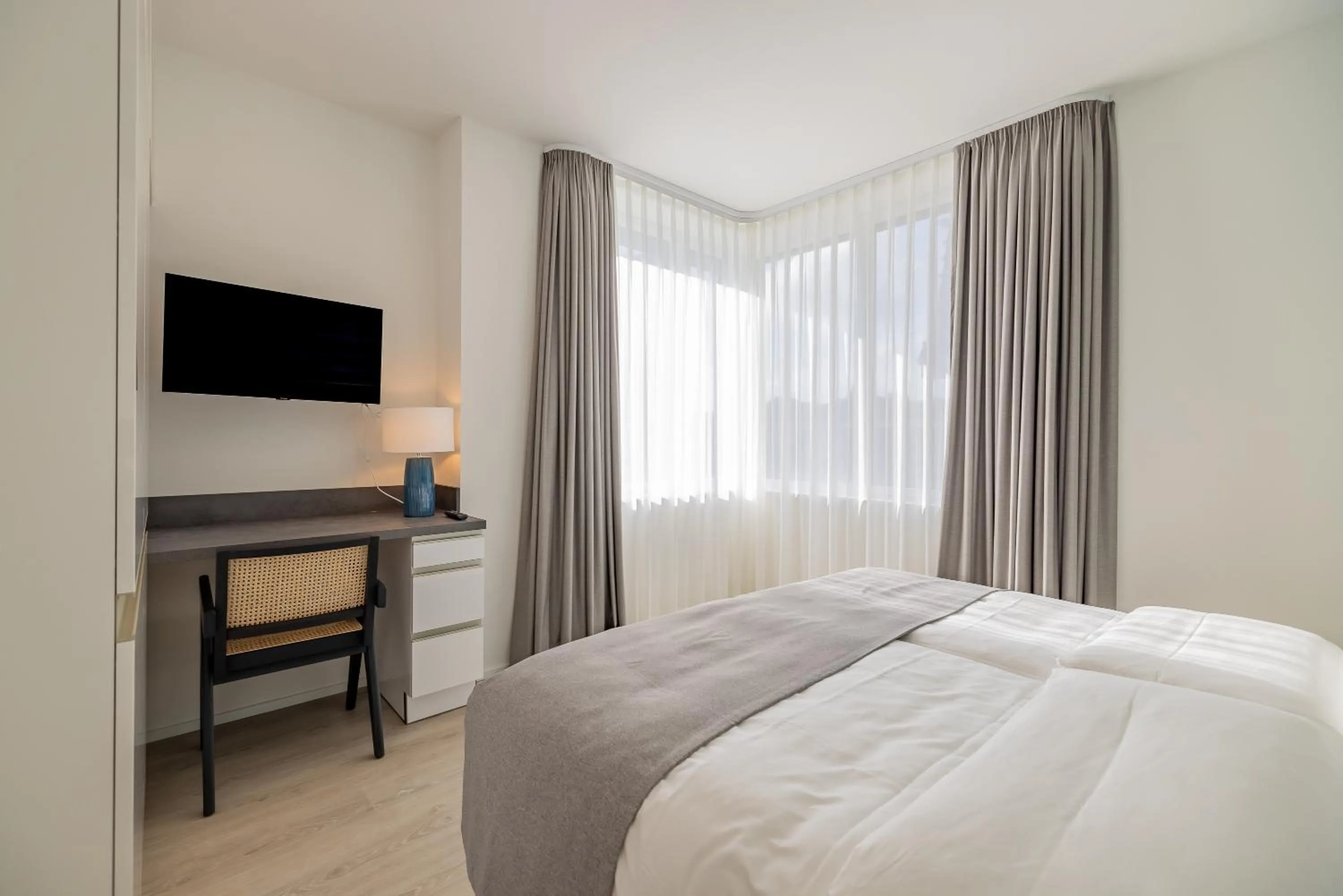 TV and multimedia, Bed in ATLANTIC Grand Hotel Travemünde