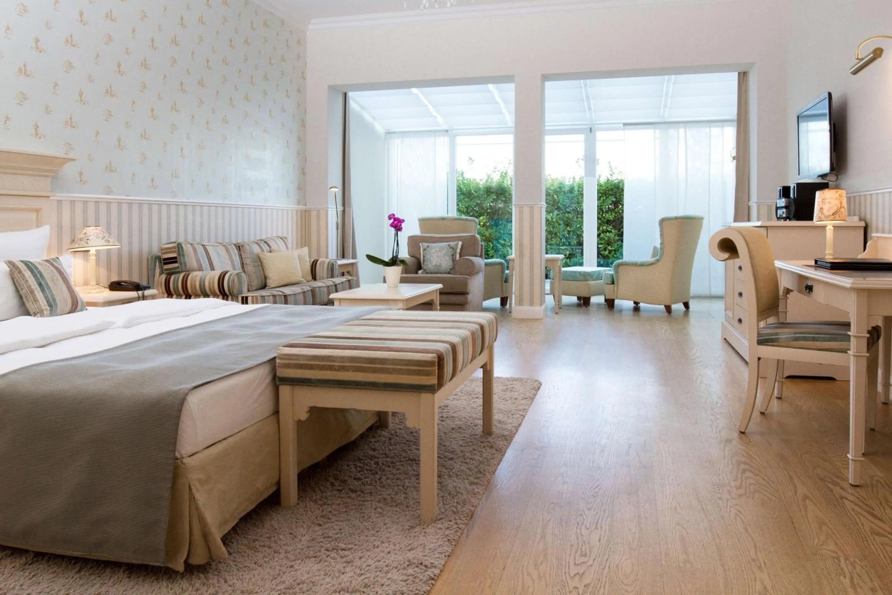 Photo of the whole room, Bed in ATLANTIC Grand Hotel Travemünde