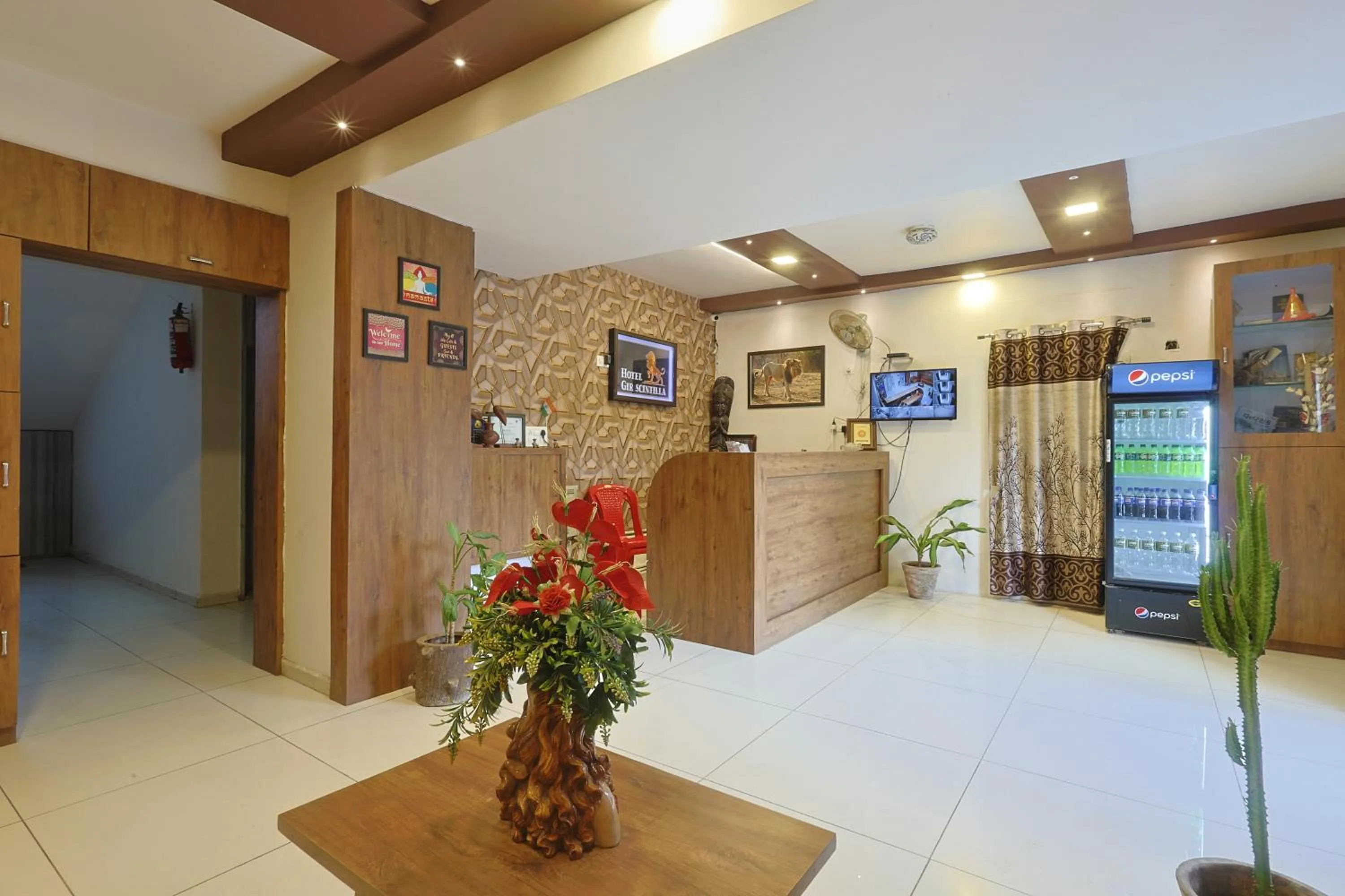 Lobby or reception in Hotel Gir Scintilla