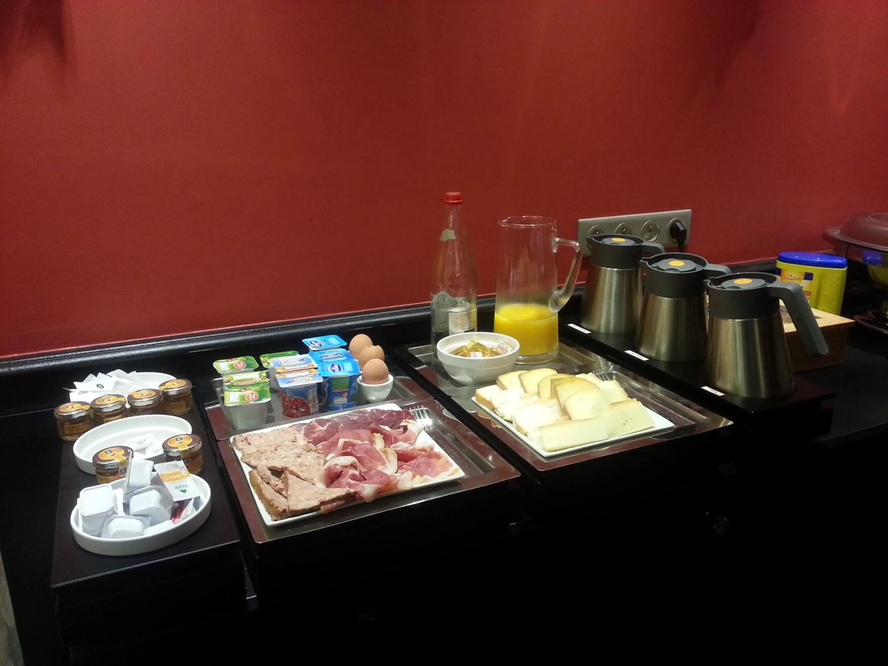 Restaurant/places to eat in Hotel Vauban