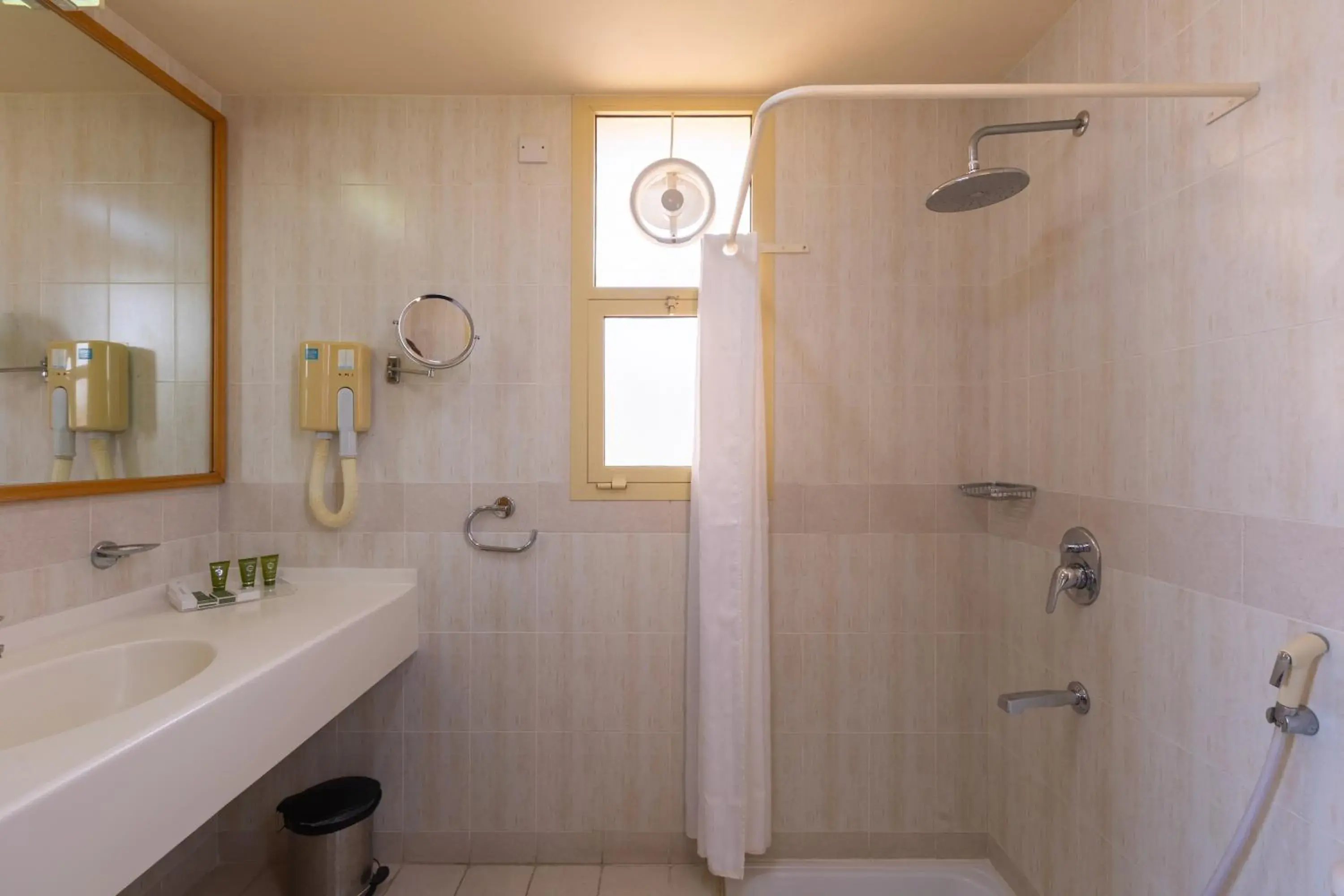 Room with Sea View in Atana Khasab Hotel Room with Sea View in Atana Khasab Hotel