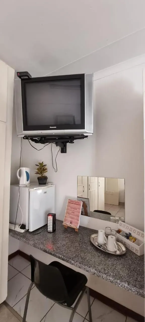 TV and multimedia in Fouriestreet 199 Bed and Breakfast