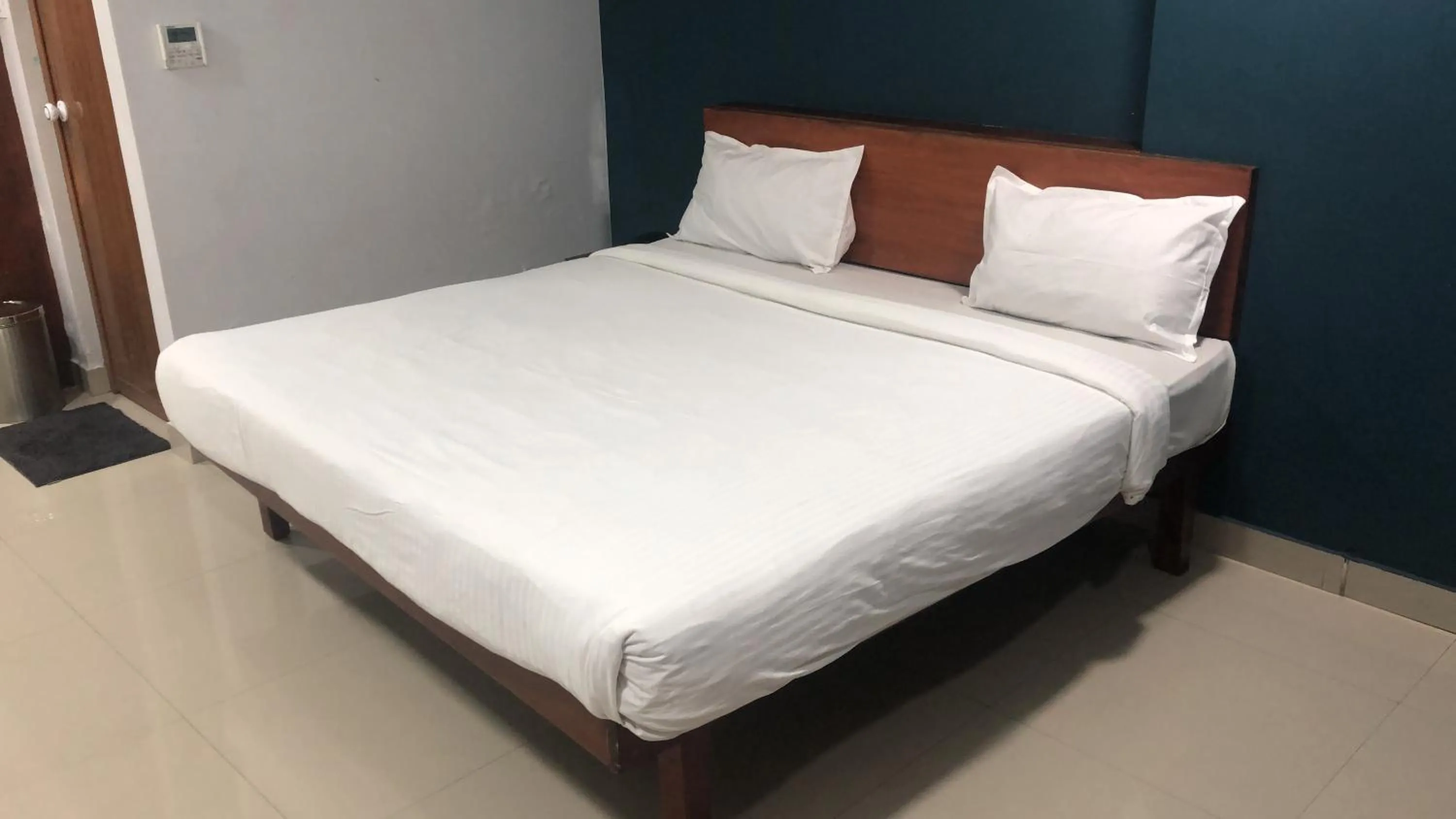 Bedroom, Bed in The Reach Hotel