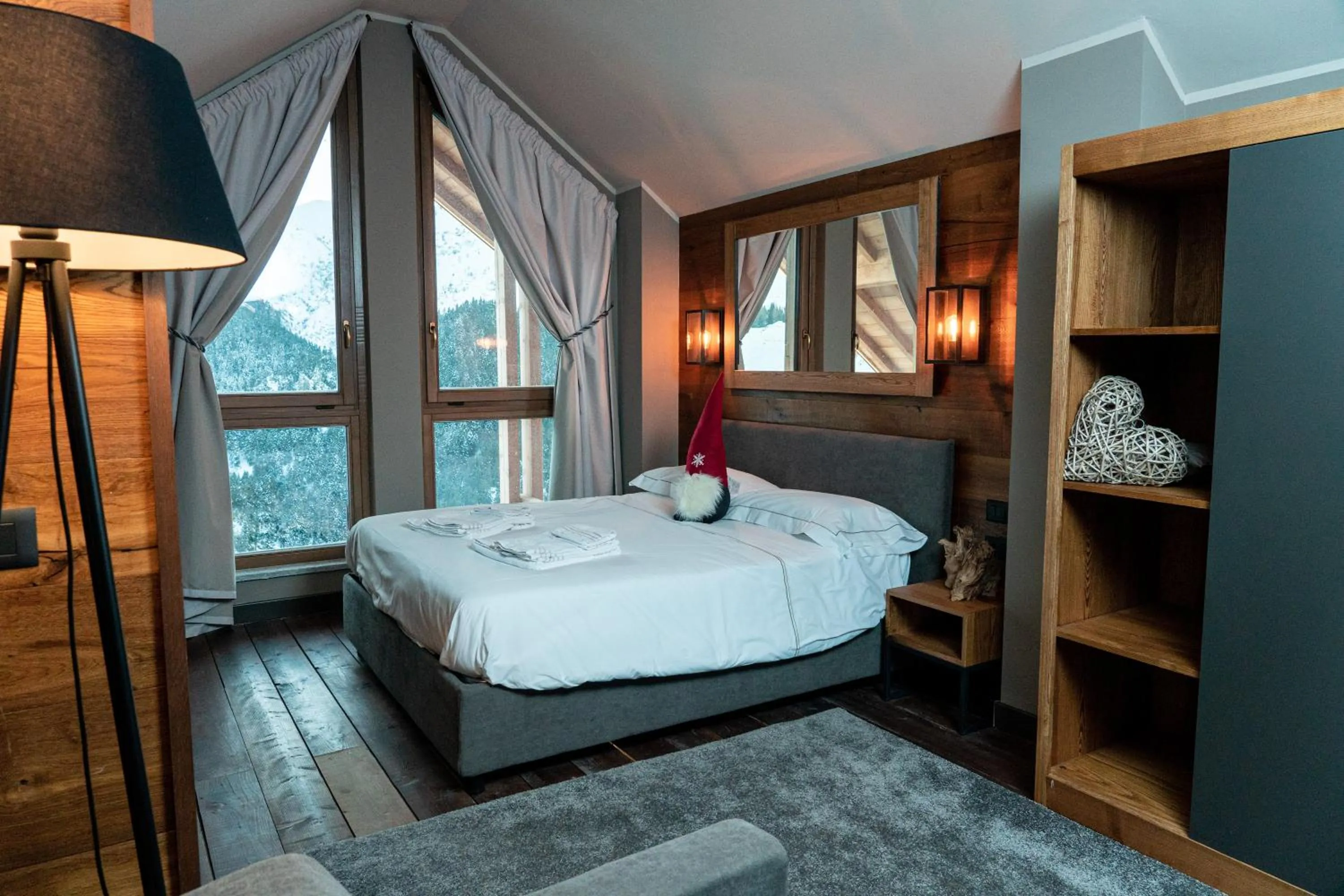 Bed in Chalet Everest - Luxury Apartments