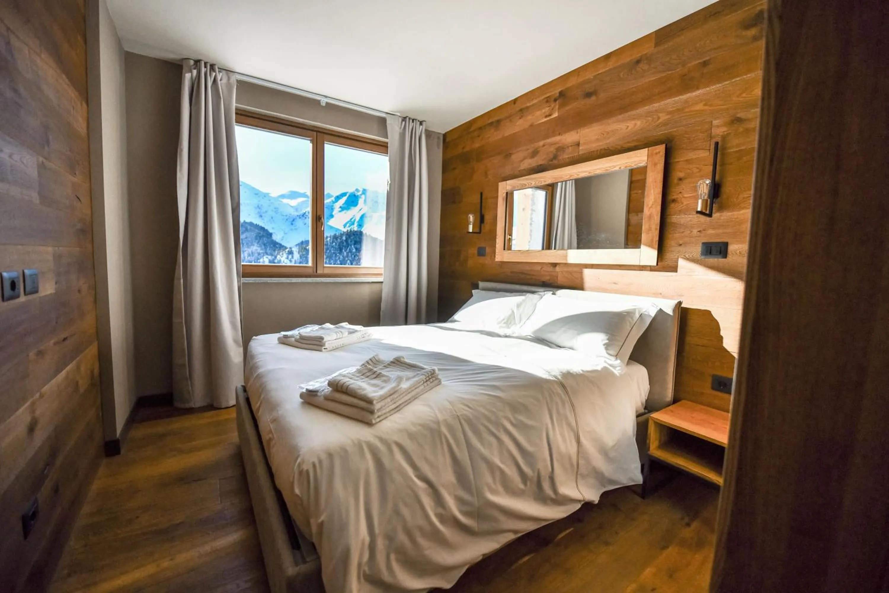 Bedroom, Bed in Chalet Everest - Luxury Apartments