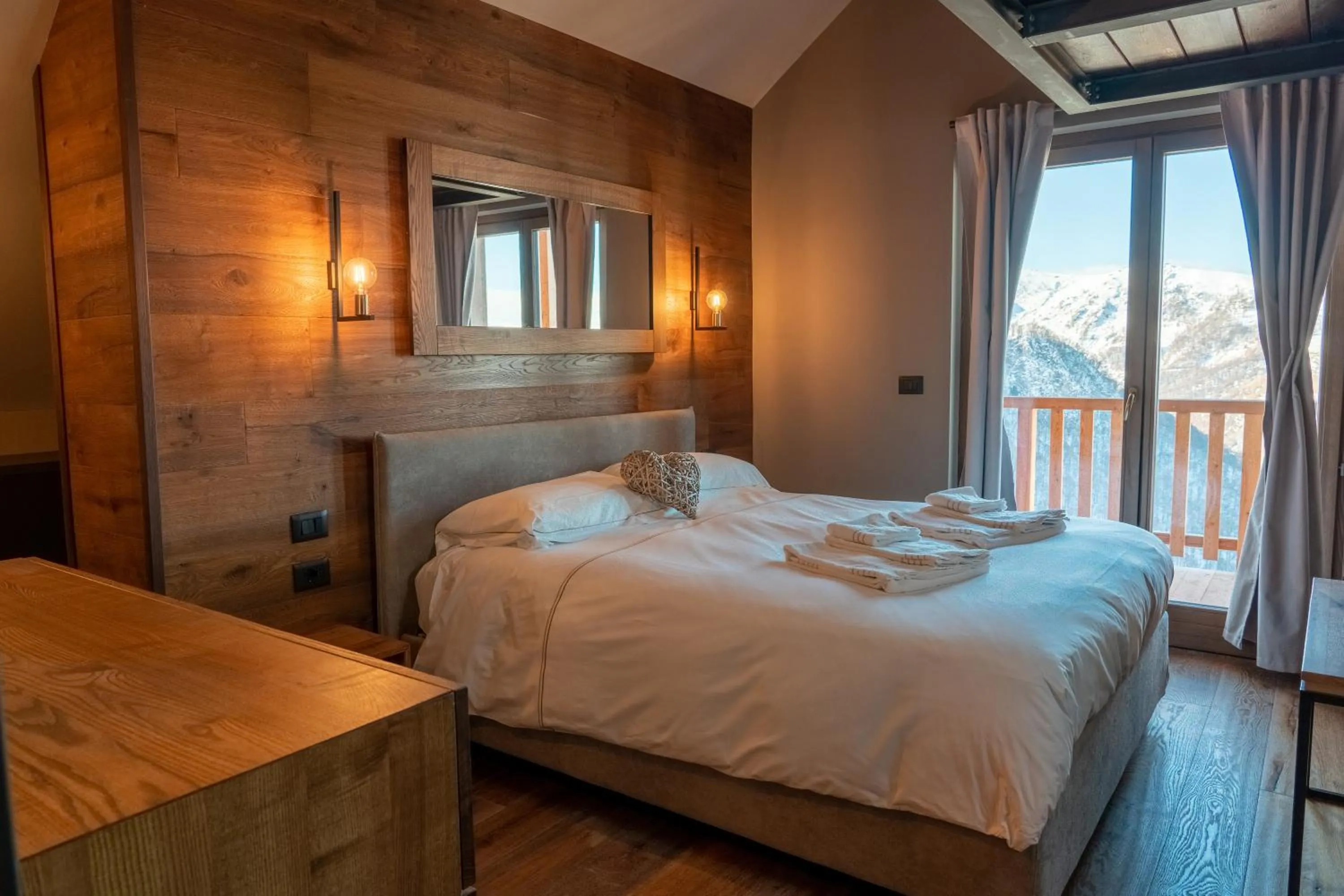 Bed in Chalet Everest - Luxury Apartments
