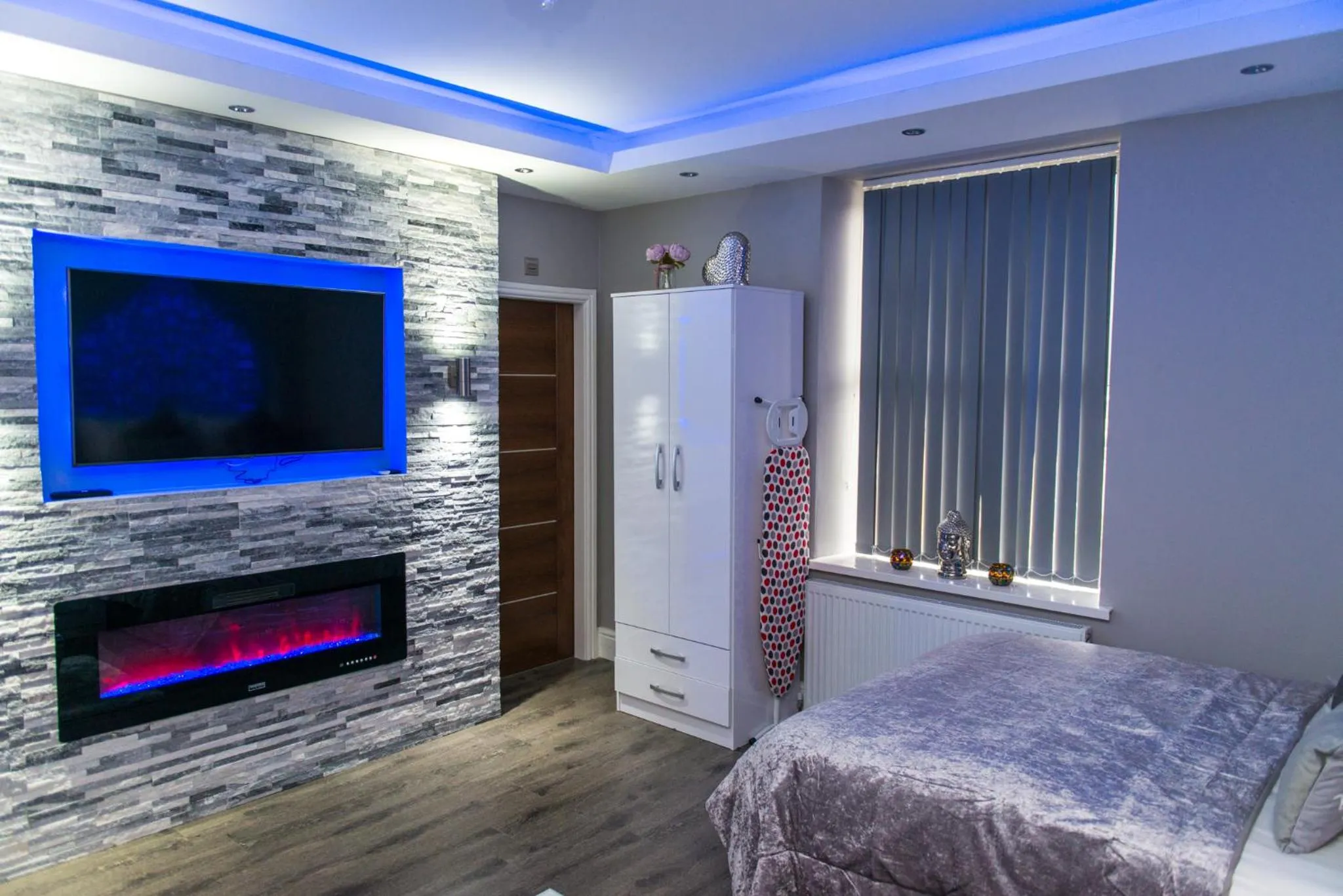 Other, Bed in Aphrodite Suites Huddersfield