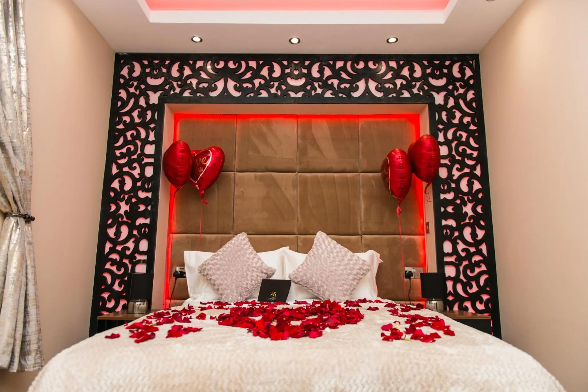 Other, Bed in Aphrodite Suites Huddersfield