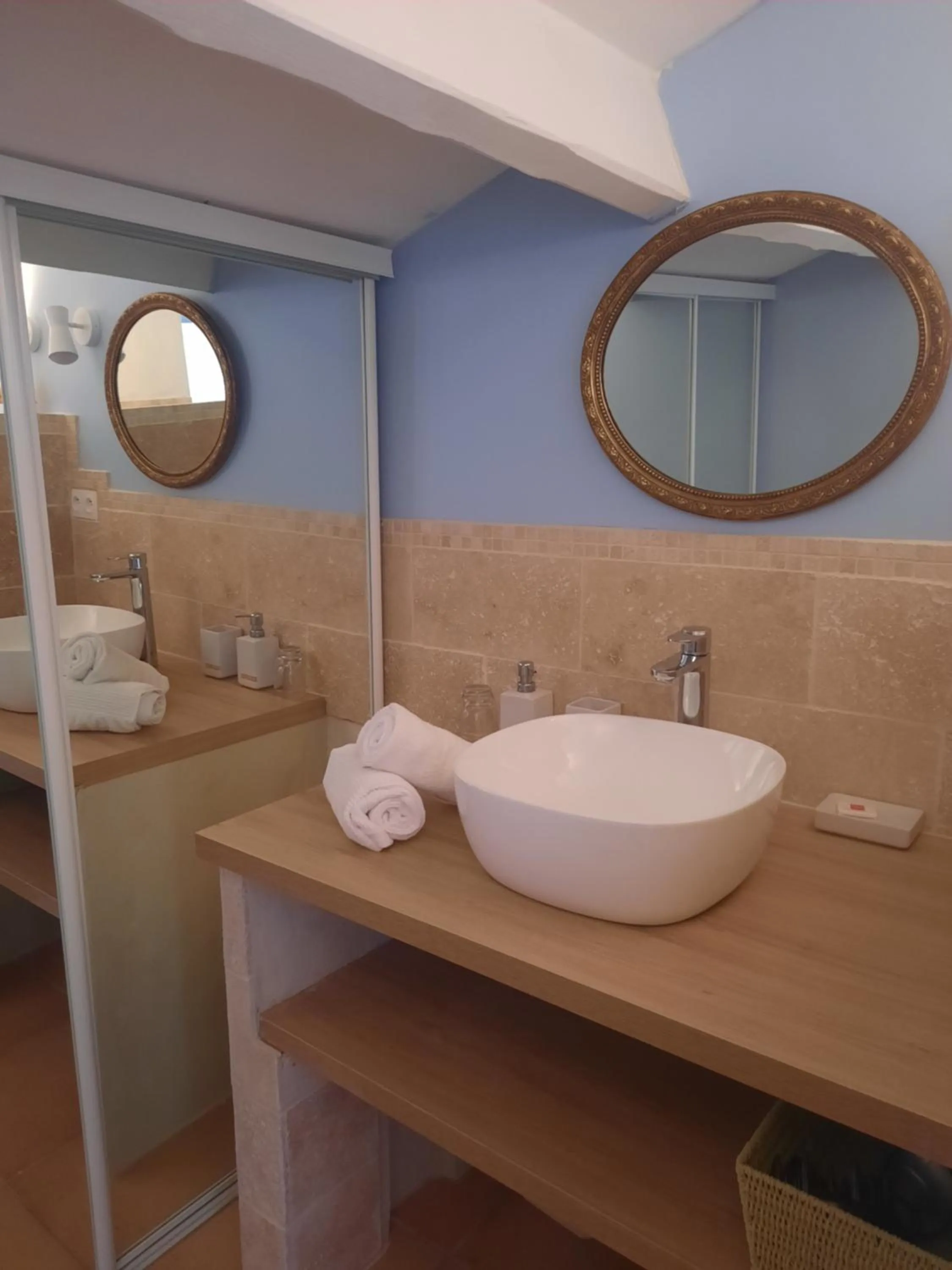 Bathroom in Le Clos des Chênes