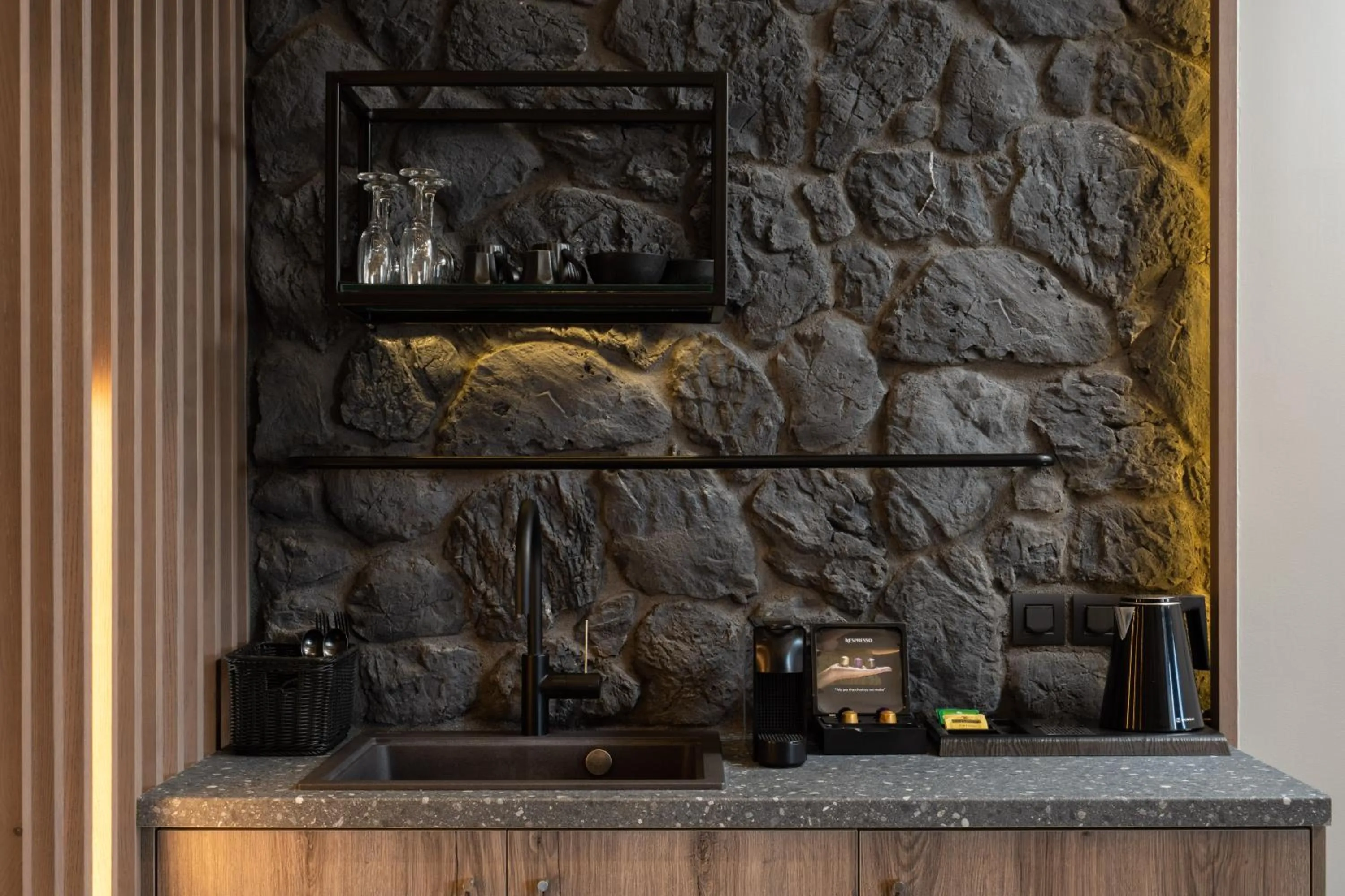 Coffee/tea facilities in Apikia Santorini