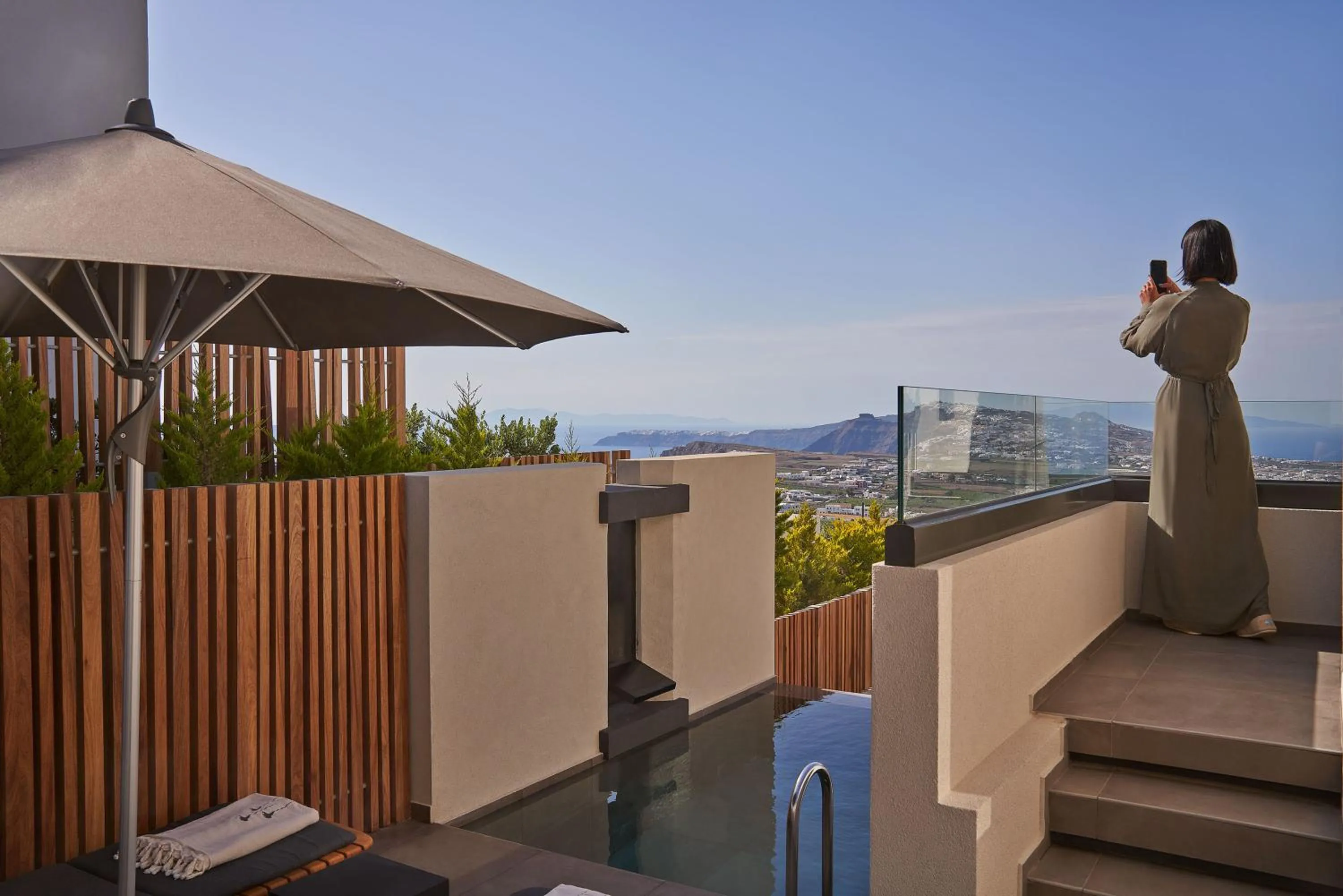 Property building in Apikia Santorini