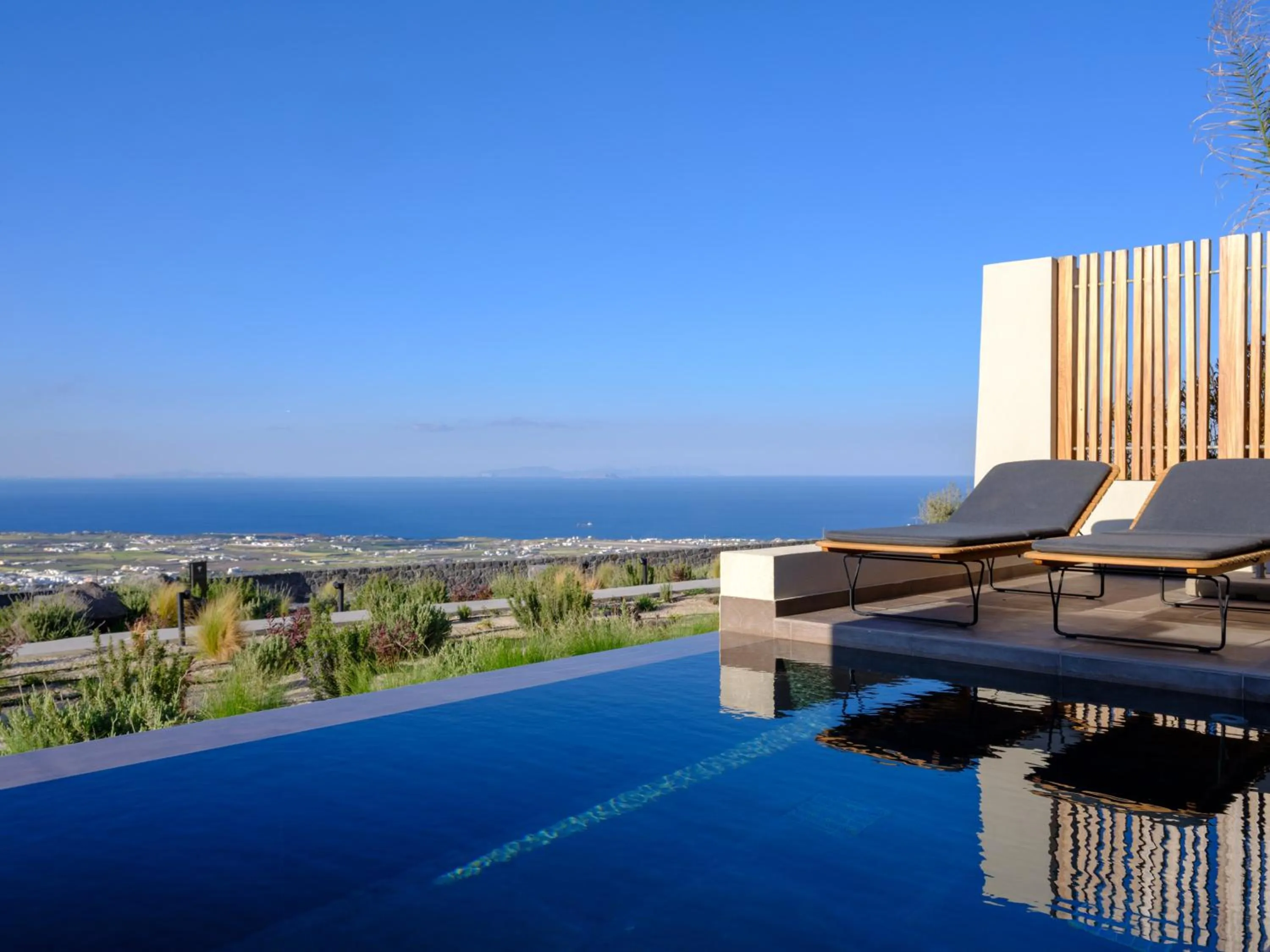 Day in Apikia Santorini