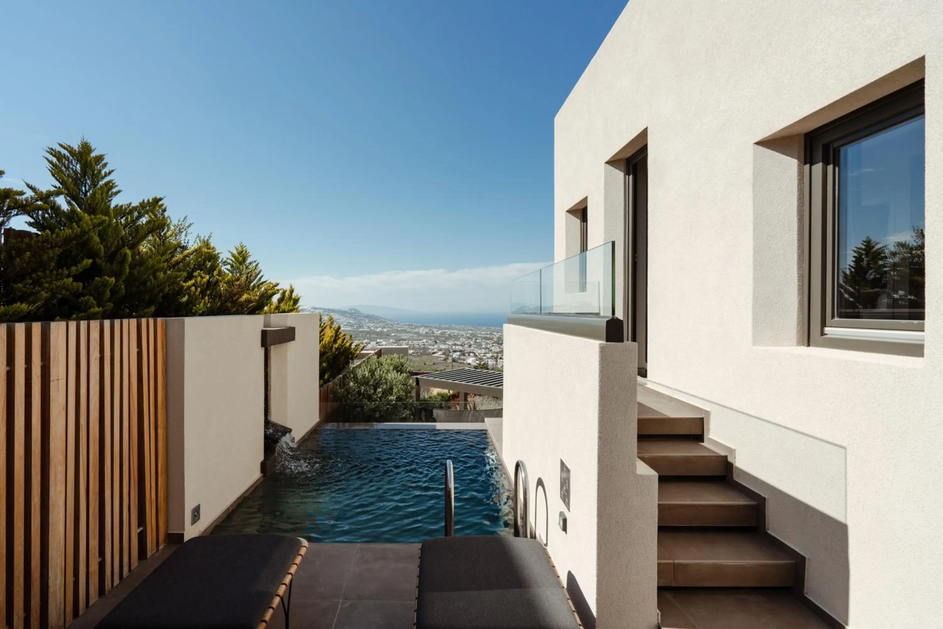 Property building in Apikia Santorini