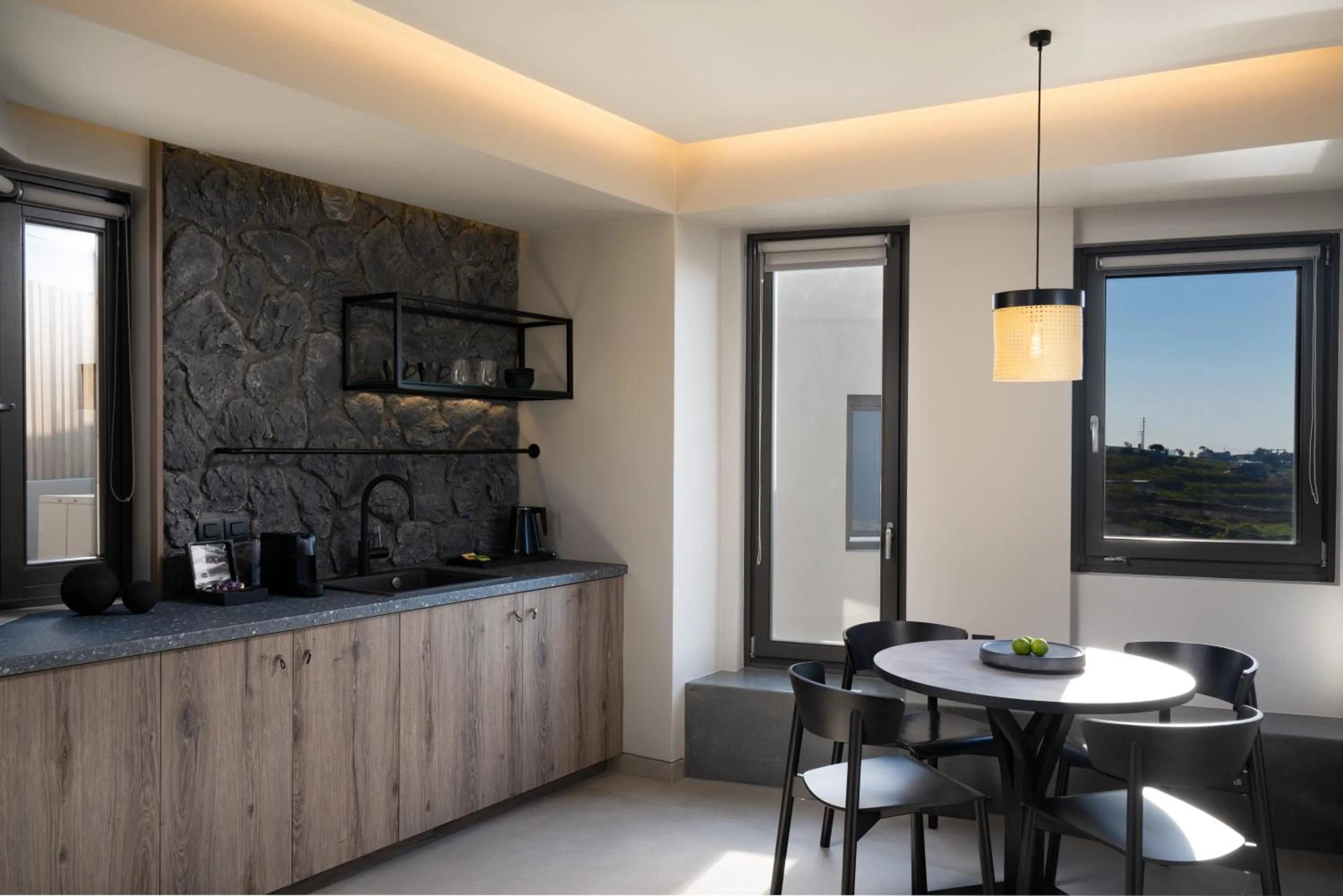 Coffee/tea facilities in Apikia Santorini