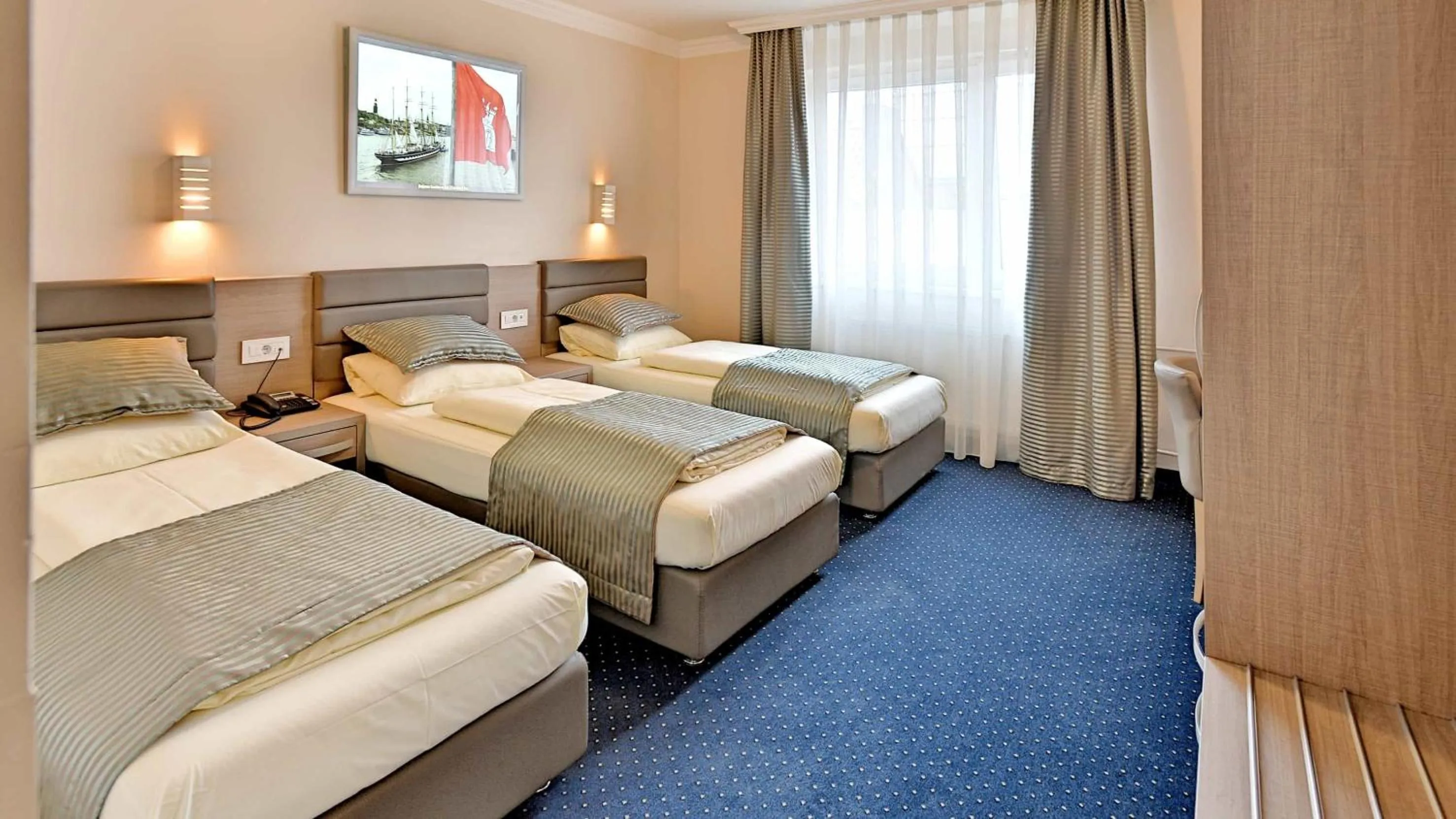 Bed in St.Joseph Hotel Hamburg - Reeperbahn St.Pauli Kiez