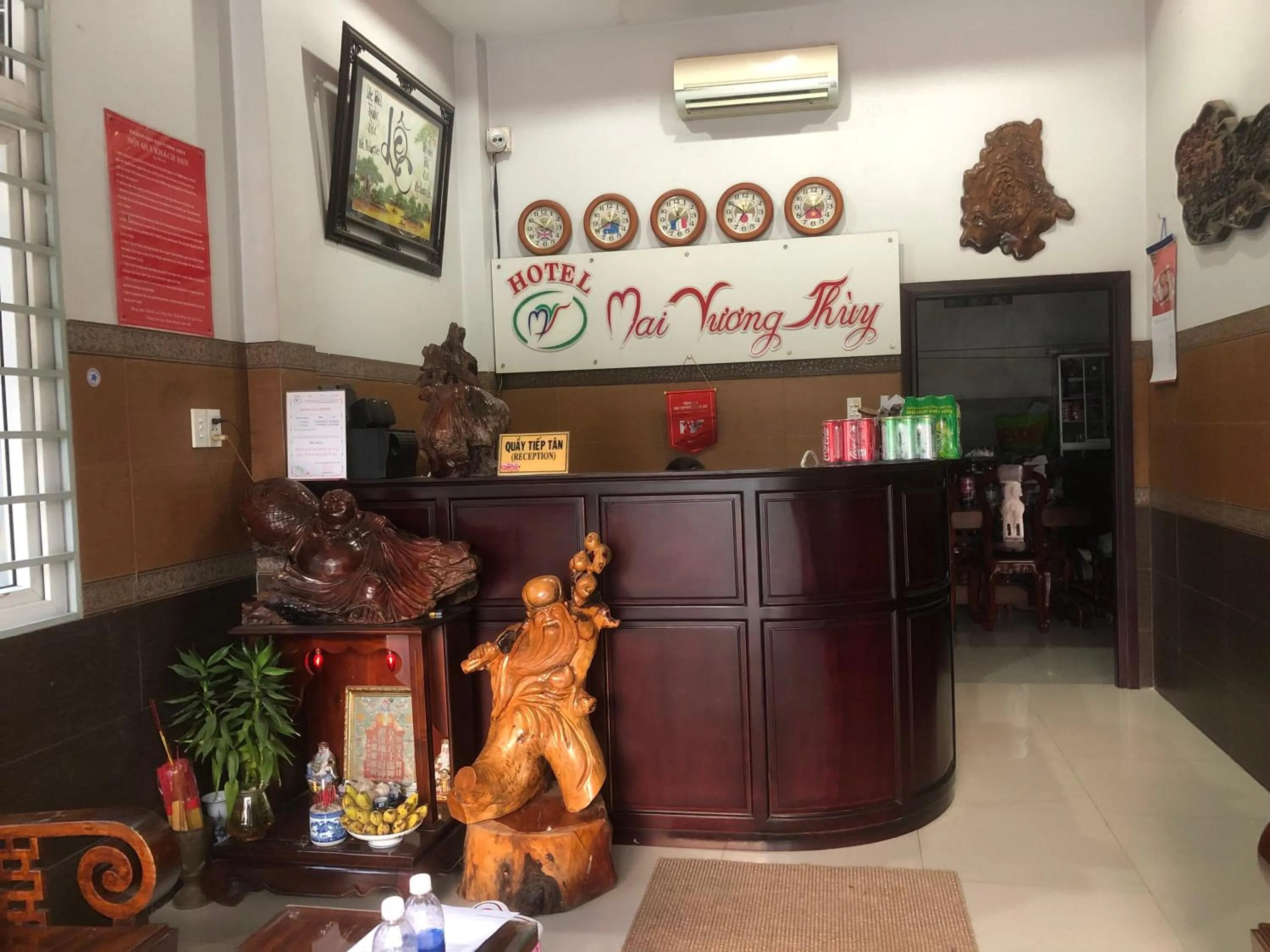 Staff in Mai Vuong Thuy Hotel