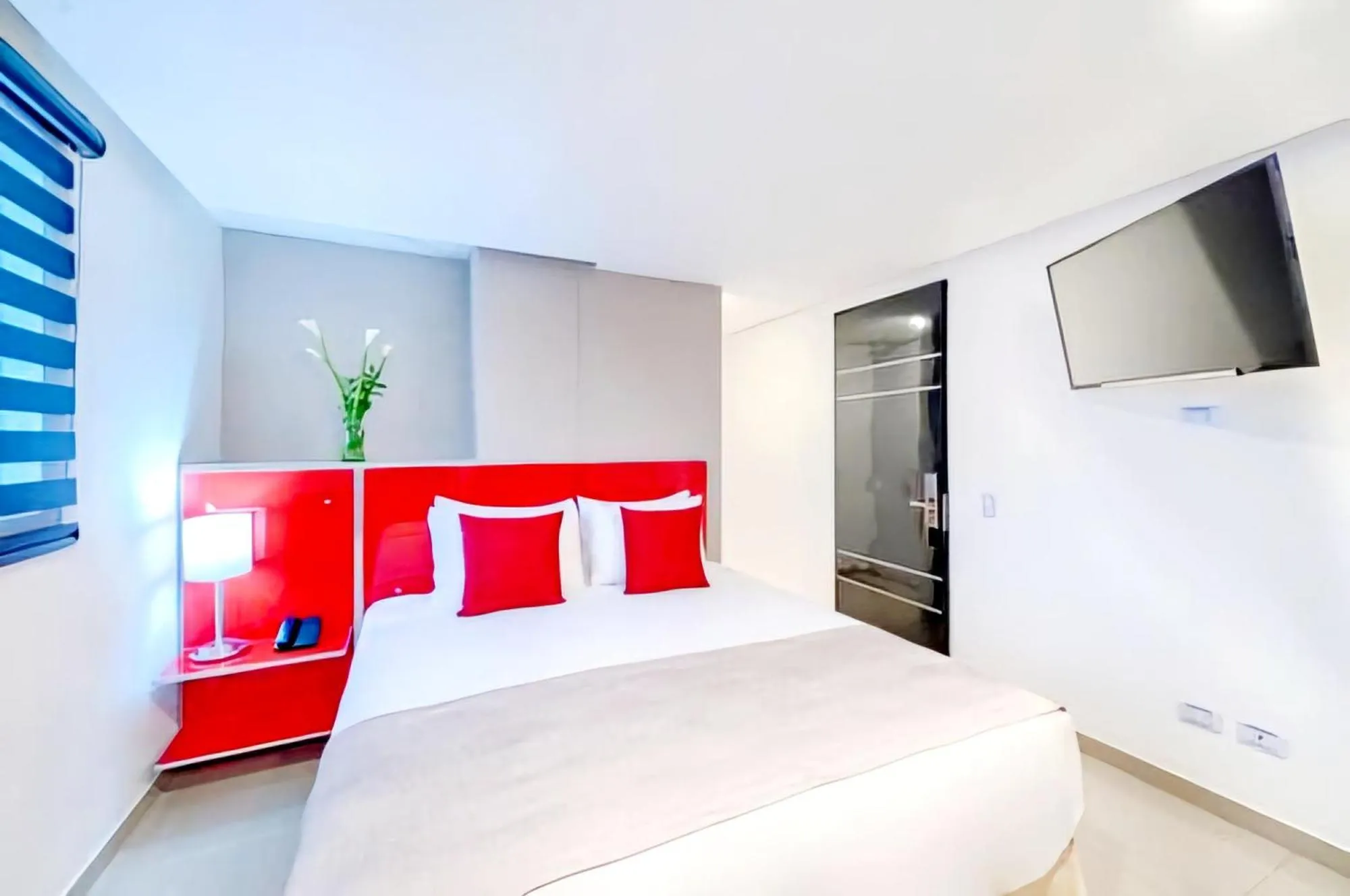 Bed in Hotel Blue 66