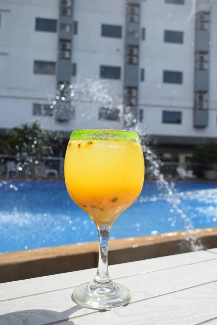 Restaurant/places to eat in Hotel Blue 66